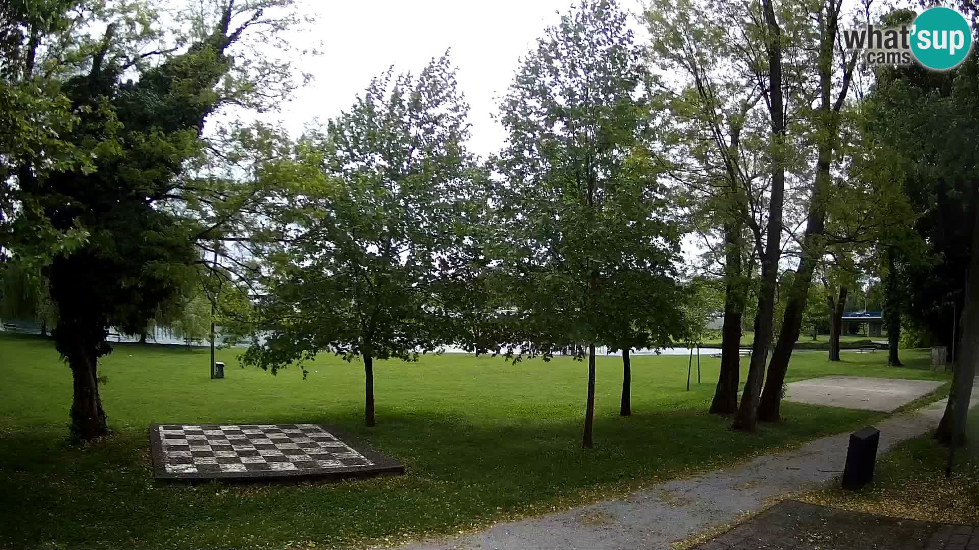 V ŽIVO Spletna kamera Karlovac – mestno kopališče Foginovo – Korana – Hrvaška