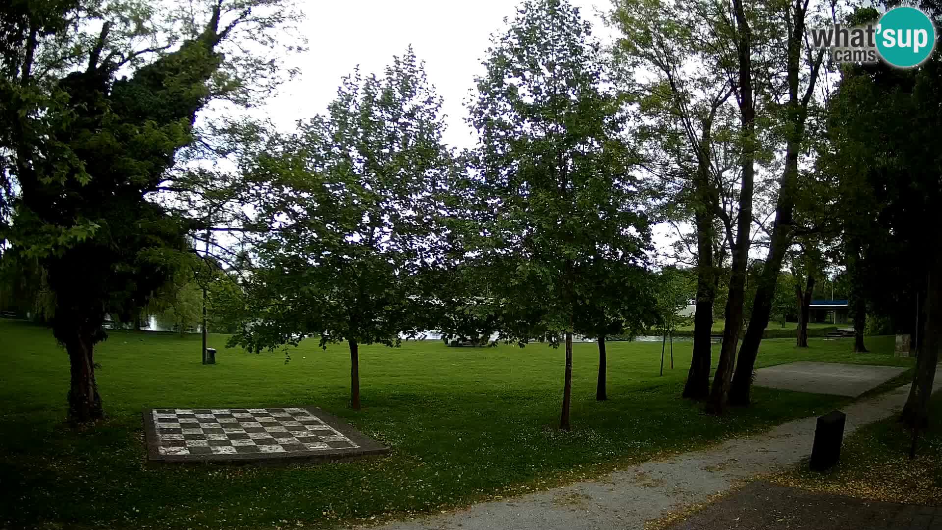 LIVE Karlovac Webcam – Piscina exterior Foginovo – Korana – Croacia