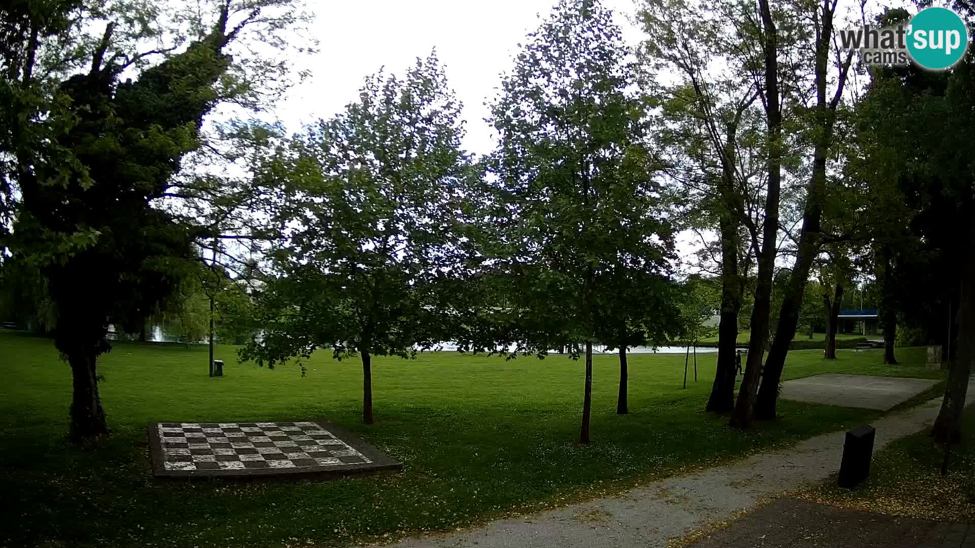 V ŽIVO Spletna kamera Karlovac – mestno kopališče Foginovo – Korana – Hrvaška