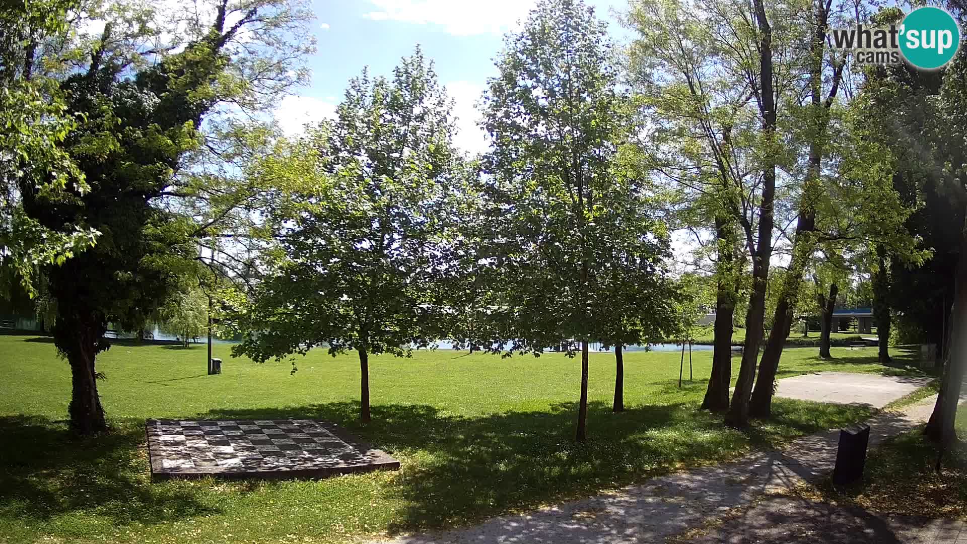 V ŽIVO Spletna kamera Karlovac – mestno kopališče Foginovo – Korana – Hrvaška