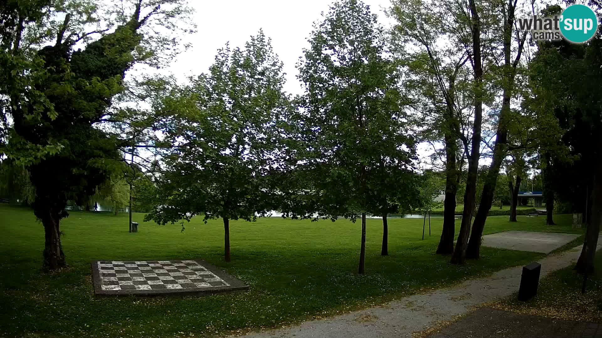 V ŽIVO Spletna kamera Karlovac – mestno kopališče Foginovo – Korana – Hrvaška