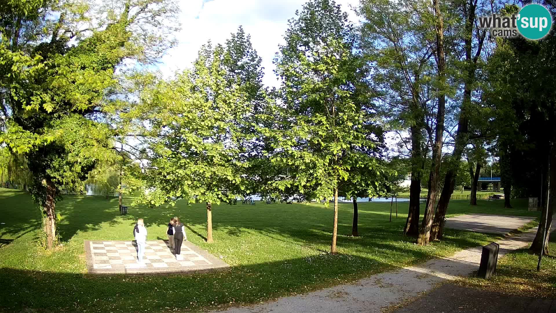V ŽIVO Spletna kamera Karlovac – mestno kopališče Foginovo – Korana – Hrvaška