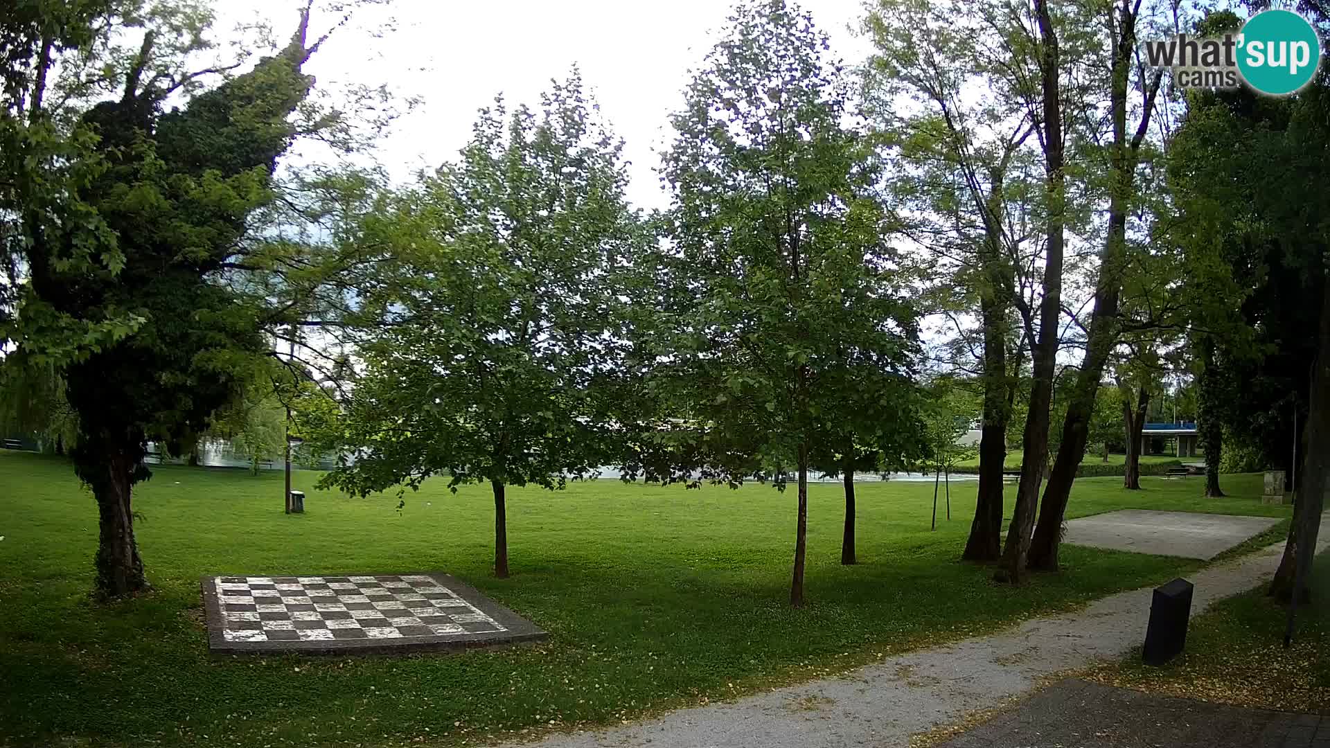 LIVE Karlovac Webcam – Piscina exterior Foginovo – Korana – Croacia
