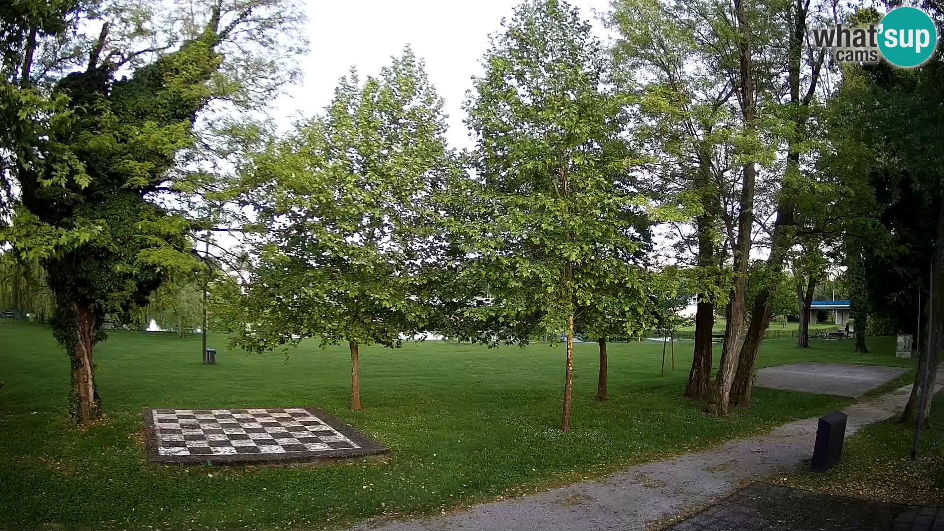 V ŽIVO Spletna kamera Karlovac – mestno kopališče Foginovo – Korana – Hrvaška