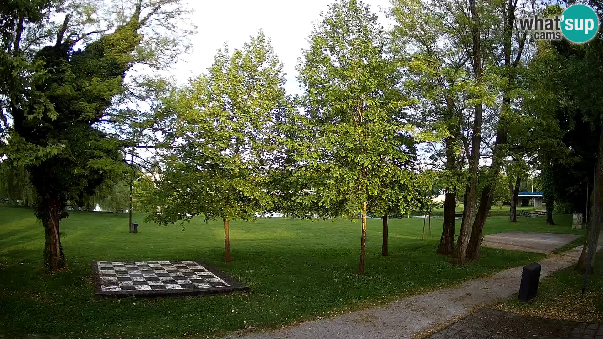V ŽIVO Spletna kamera Karlovac – mestno kopališče Foginovo – Korana – Hrvaška