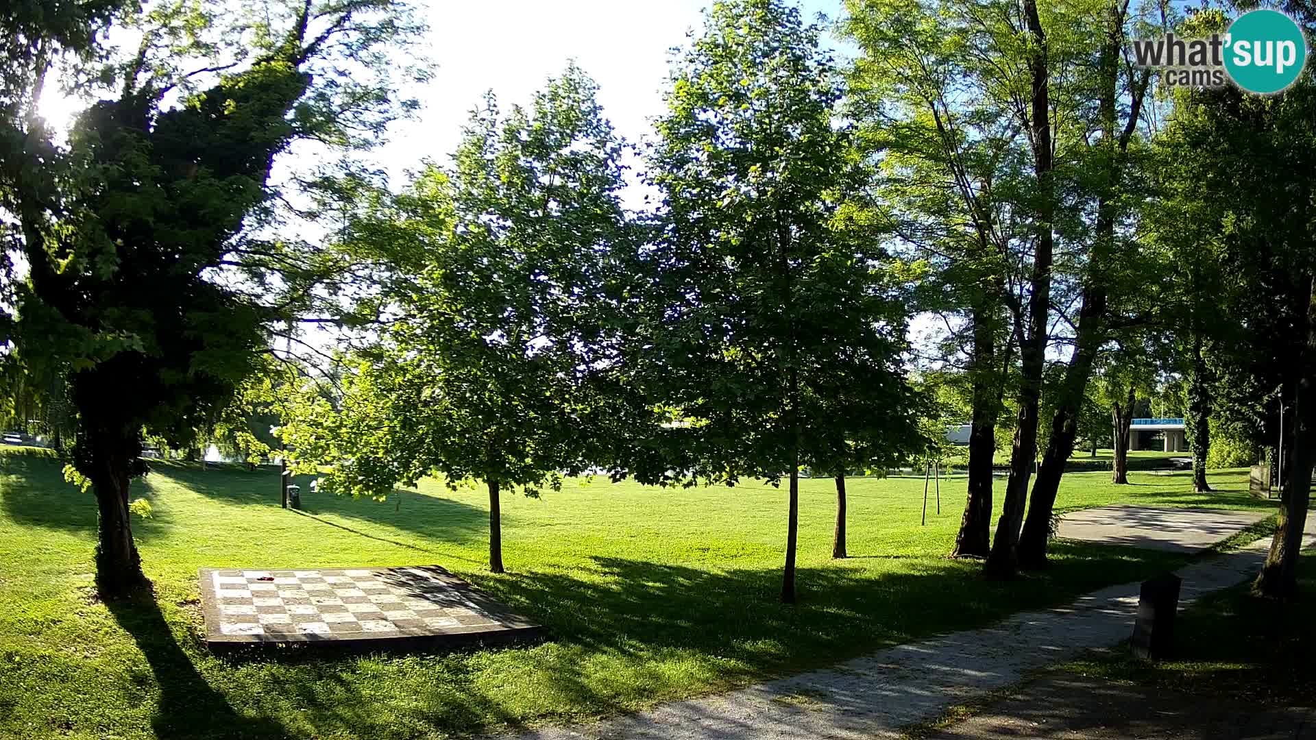 V ŽIVO Spletna kamera Karlovac – mestno kopališče Foginovo – Korana – Hrvaška