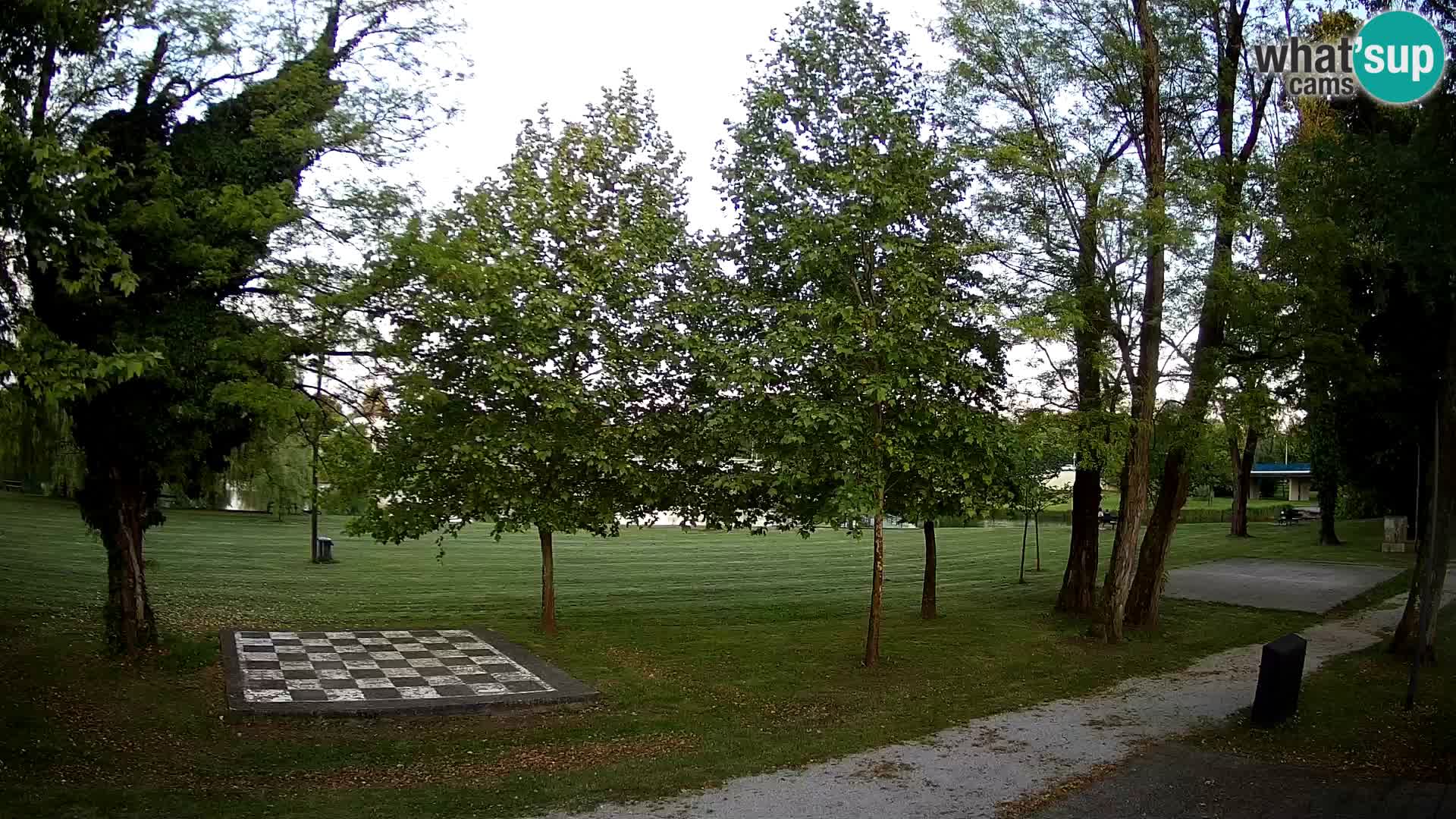 V ŽIVO Spletna kamera Karlovac – mestno kopališče Foginovo – Korana – Hrvaška