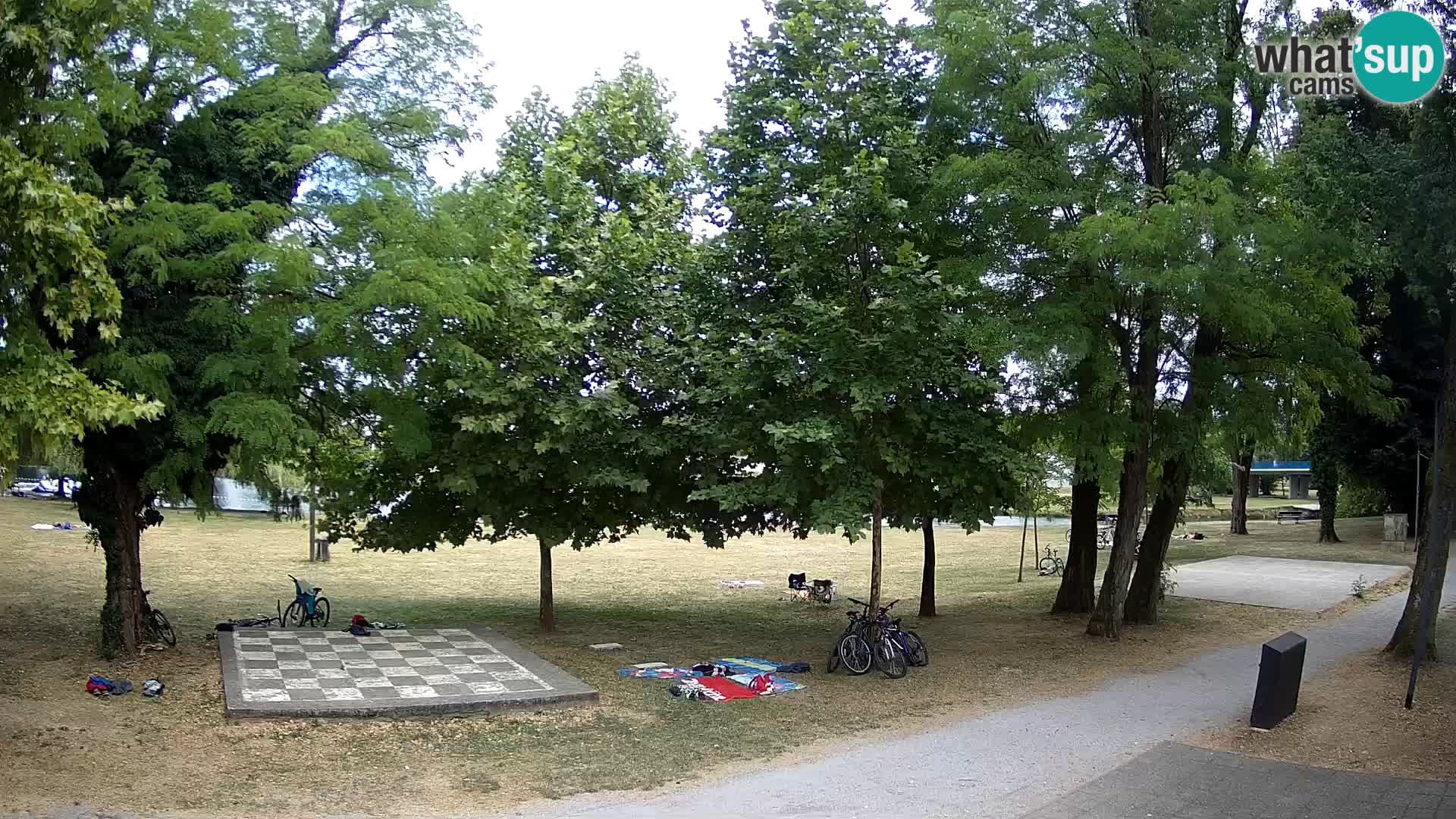LIVE Karlovac Webcam – Piscina exterior Foginovo – Korana – Croacia