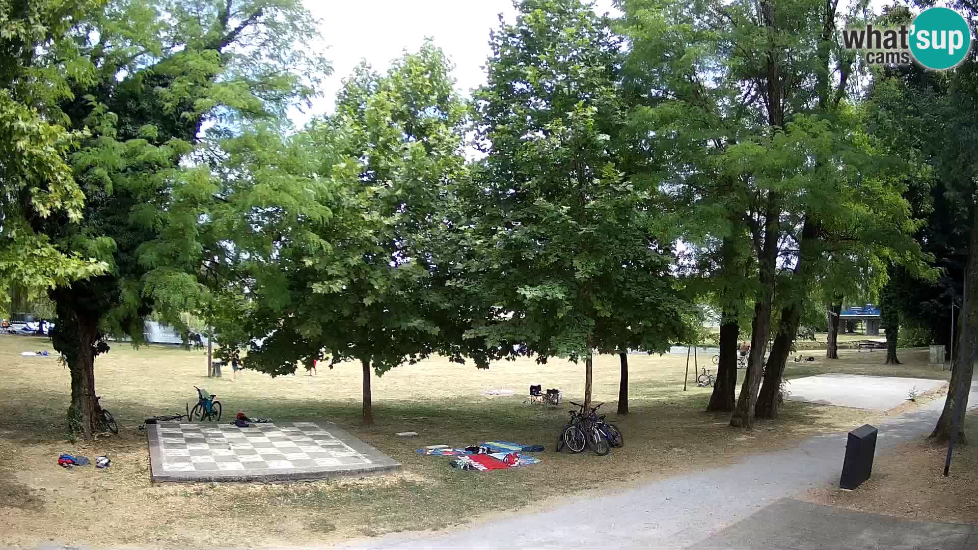 LIVE Karlovac Webcam – Piscina exterior Foginovo – Korana – Croacia