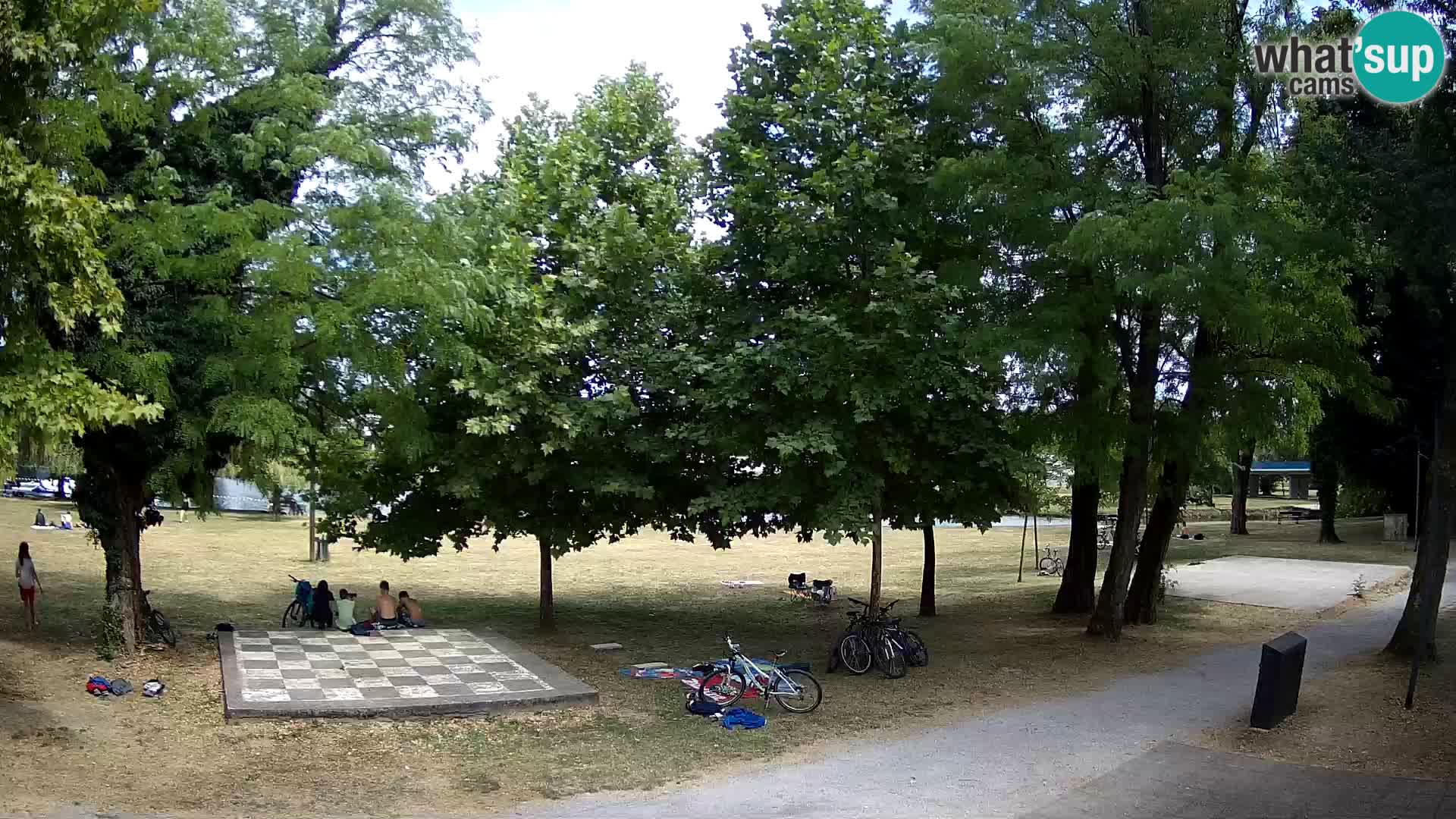 Webcam Karlovac EN DIRECT – Piscine extérieure Foginovo – Korana – Croatie