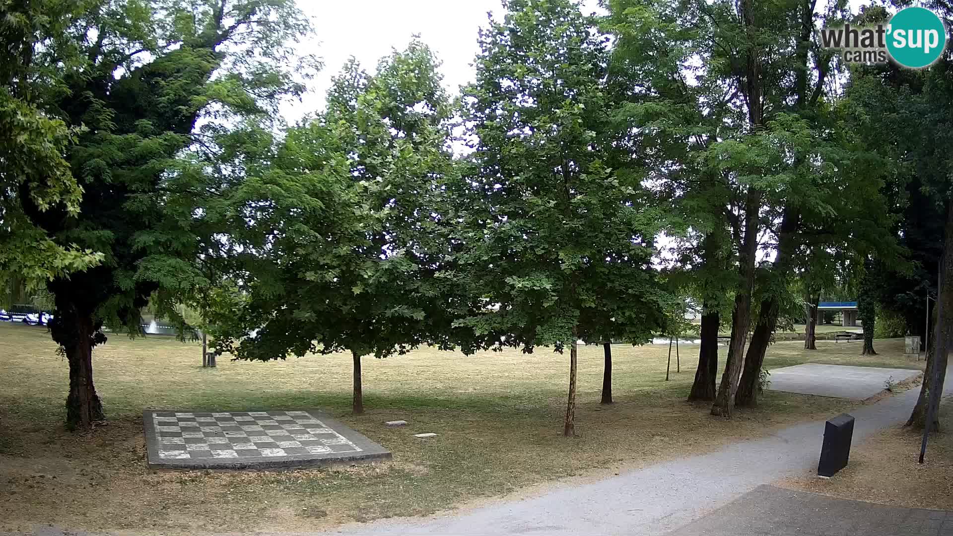 V ŽIVO Spletna kamera Karlovac – mestno kopališče Foginovo – Korana – Hrvaška