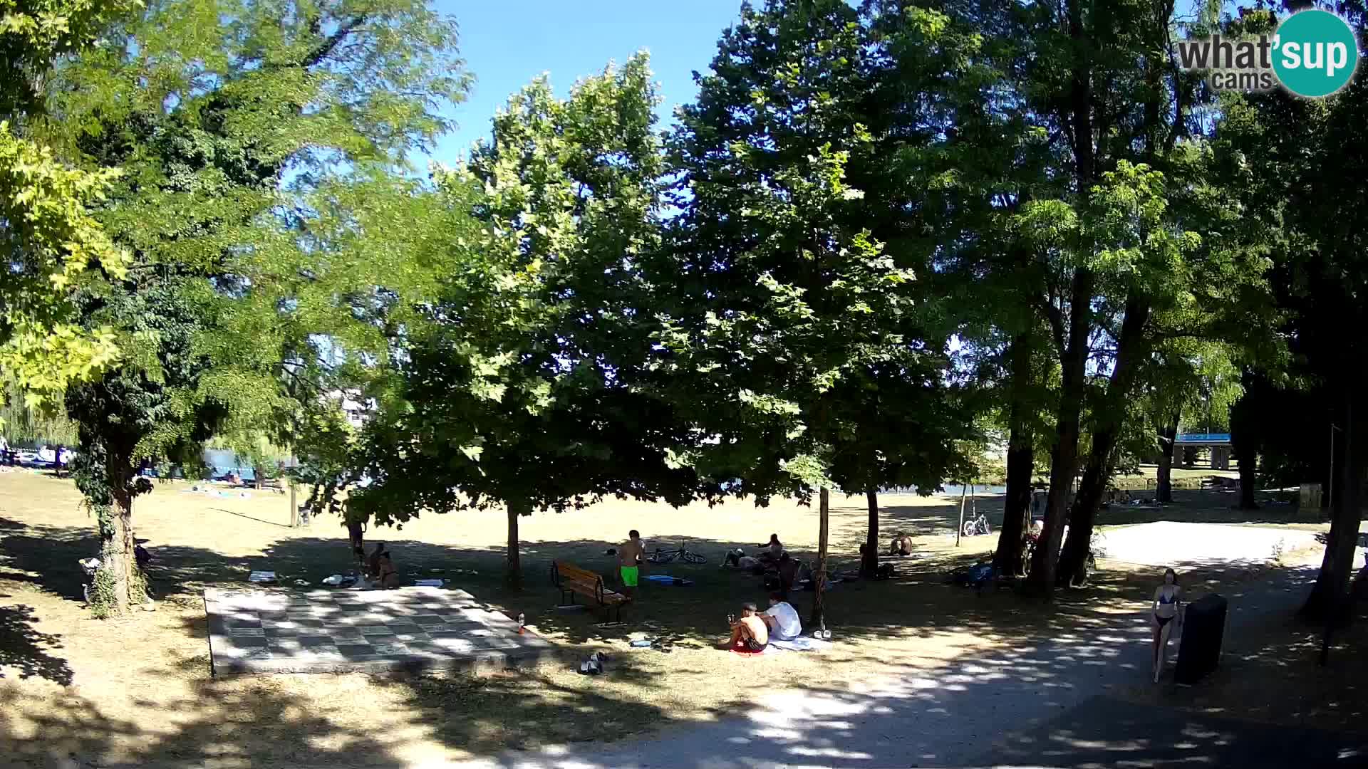 V ŽIVO Spletna kamera Karlovac – mestno kopališče Foginovo – Korana – Hrvaška