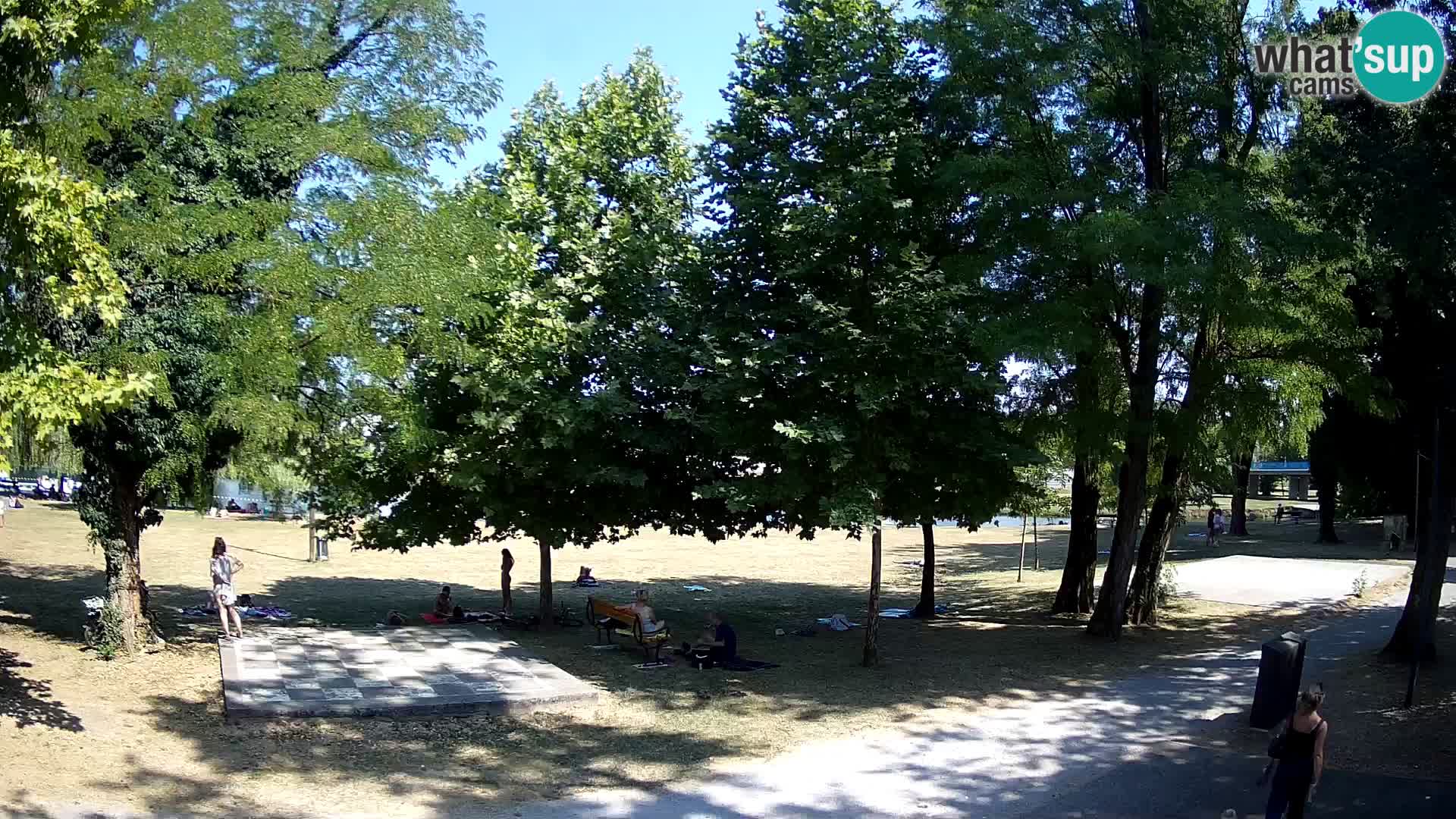 V ŽIVO Spletna kamera Karlovac – mestno kopališče Foginovo – Korana – Hrvaška