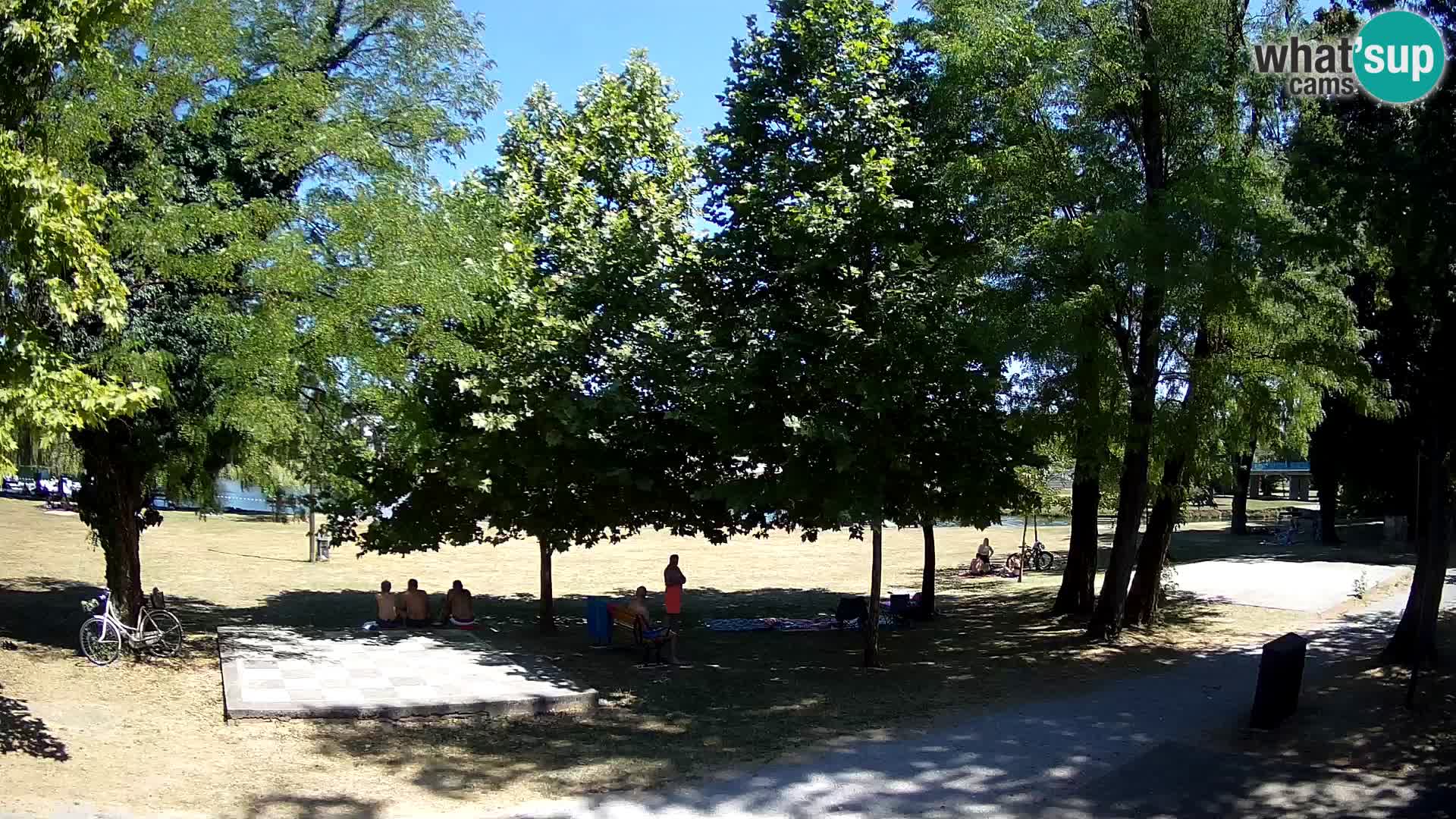 Webcam Karlovac EN DIRECT – Piscine extérieure Foginovo – Korana – Croatie