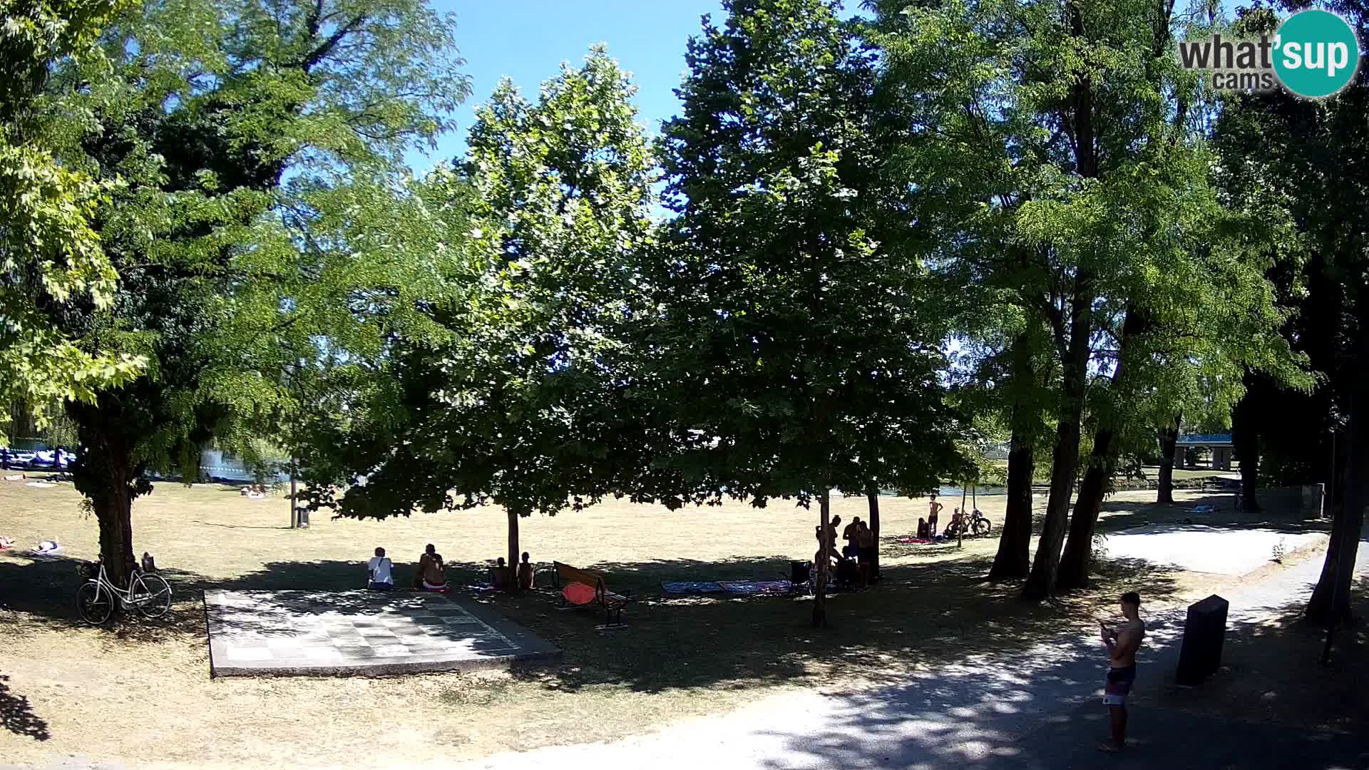 Webcam Karlovac EN DIRECT – Piscine extérieure Foginovo – Korana – Croatie