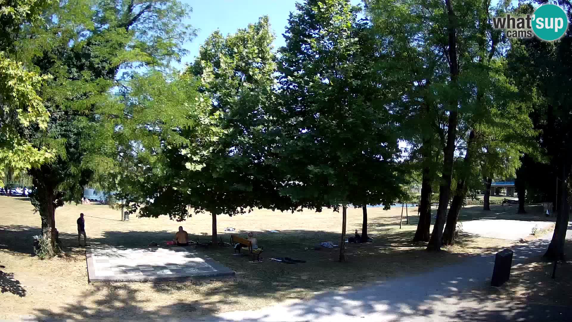 LIVE Karlovac Webcam – Piscina exterior Foginovo – Korana – Croacia