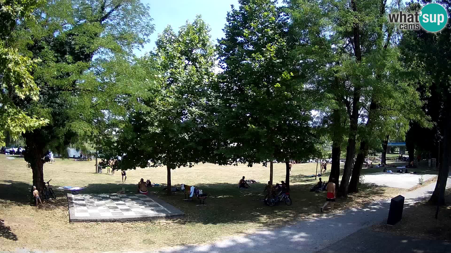 LIVE Karlovac Webcam – Piscina exterior Foginovo – Korana – Croacia