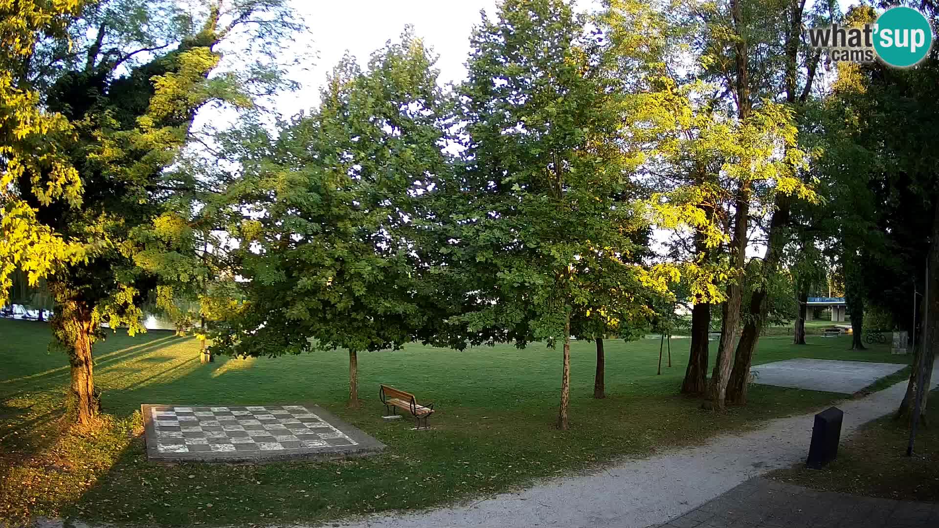 Webcam Karlovac EN DIRECT – Piscine extérieure Foginovo – Korana – Croatie
