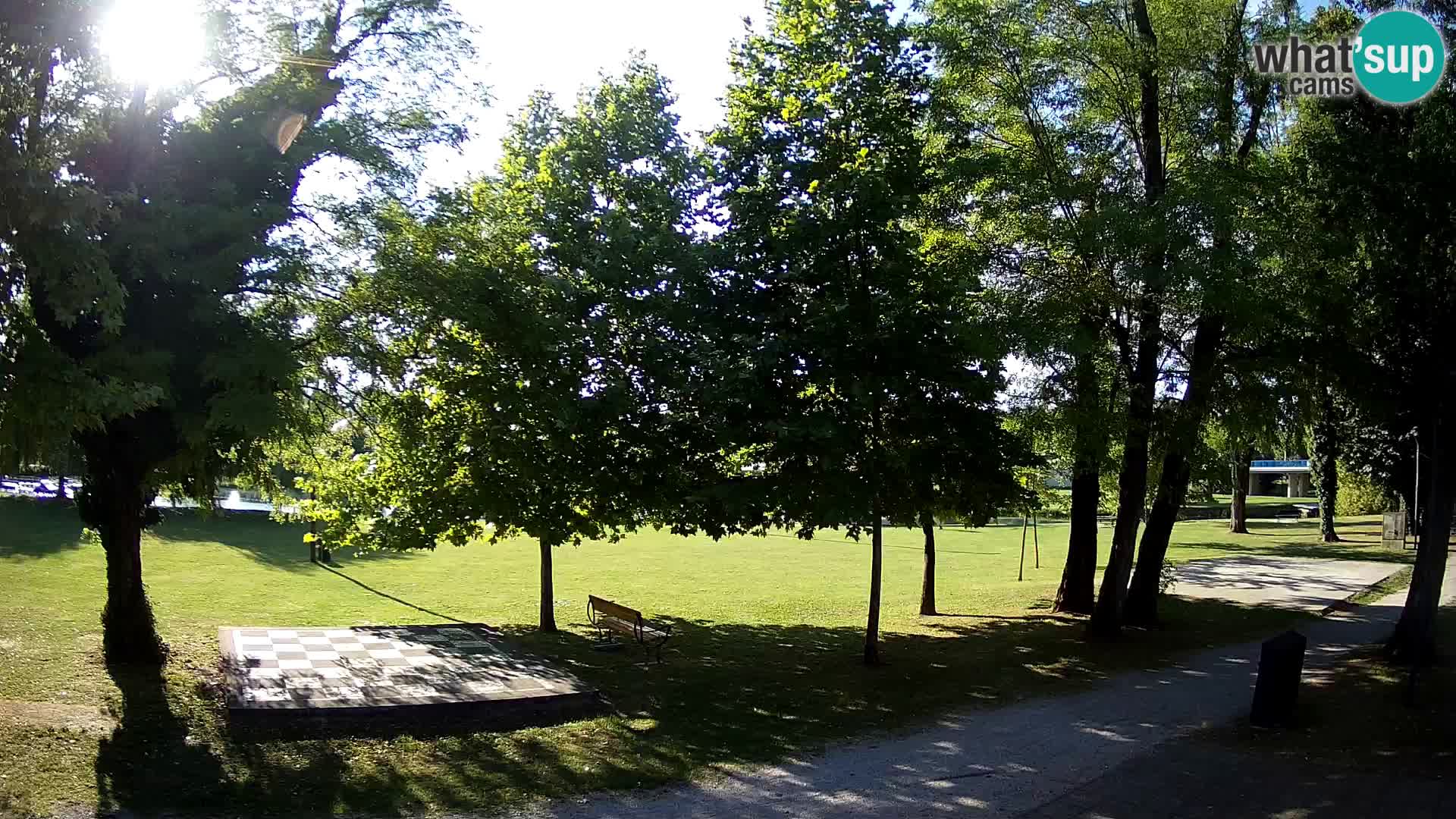 Webcam Karlovac EN DIRECT – Piscine extérieure Foginovo – Korana – Croatie