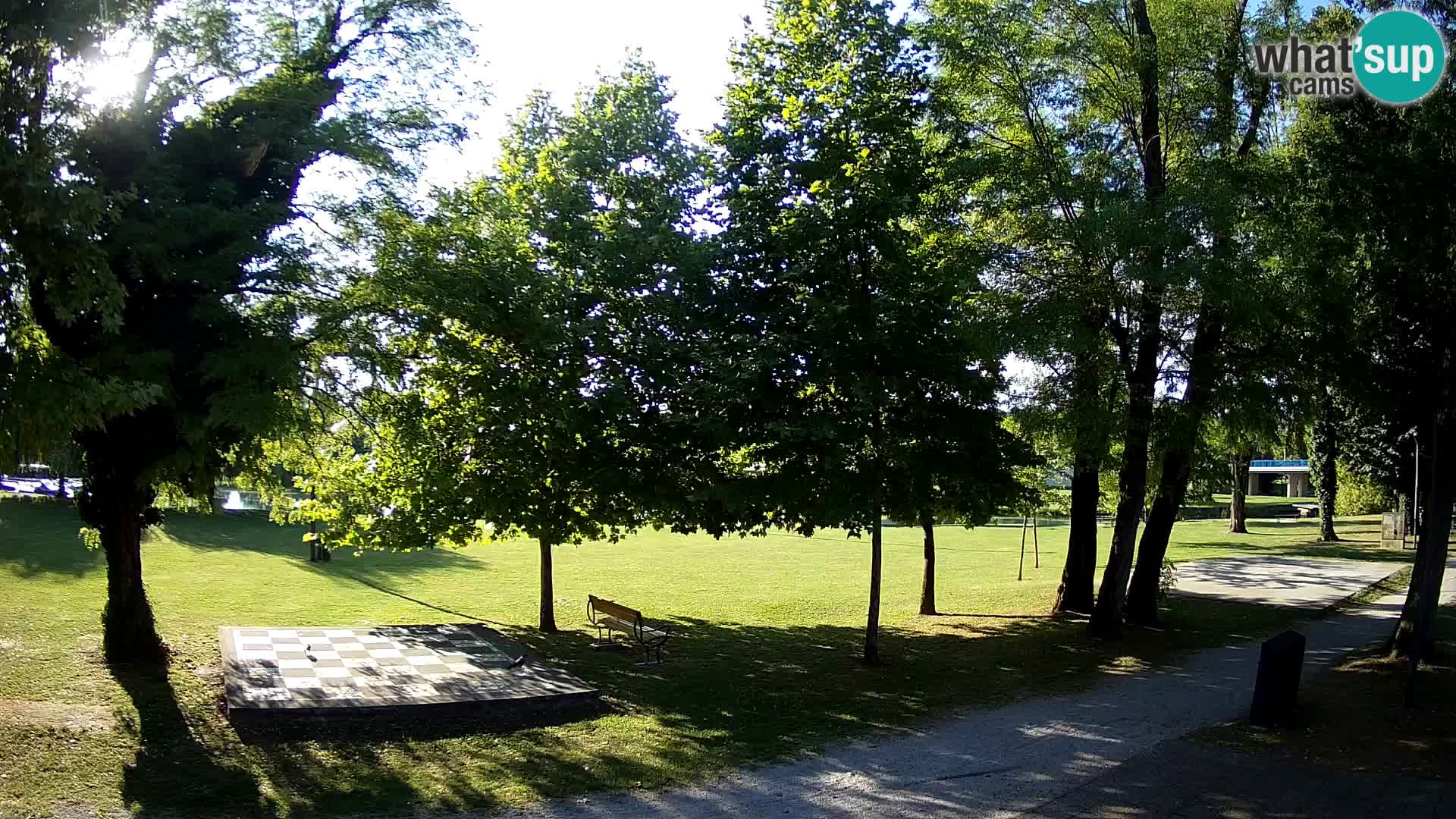 V ŽIVO Spletna kamera Karlovac – mestno kopališče Foginovo – Korana – Hrvaška