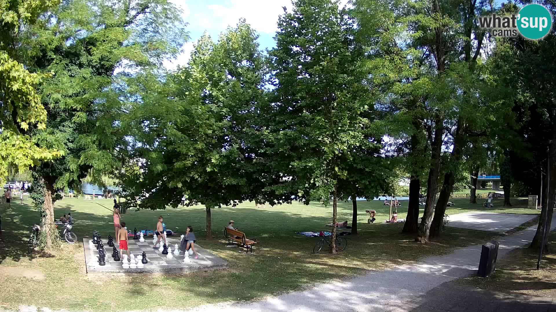 Webcam Karlovac EN DIRECT – Piscine extérieure Foginovo – Korana – Croatie