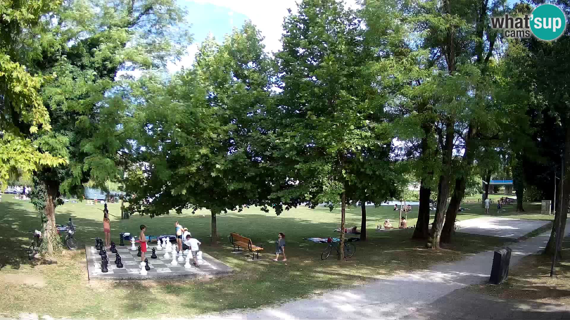 Webcam Karlovac EN DIRECT – Piscine extérieure Foginovo – Korana – Croatie