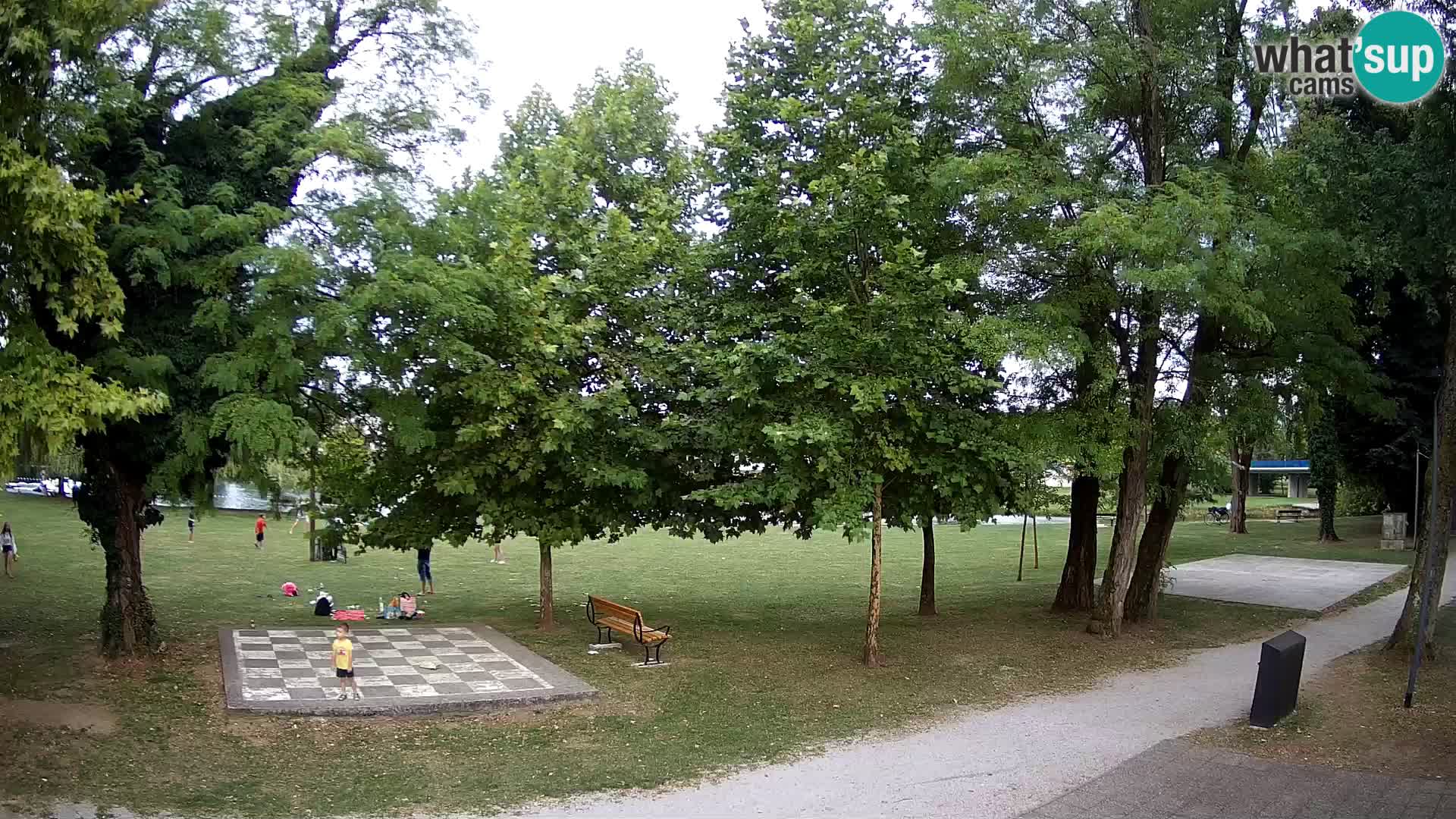 Webcam Karlovac EN DIRECT – Piscine extérieure Foginovo – Korana – Croatie