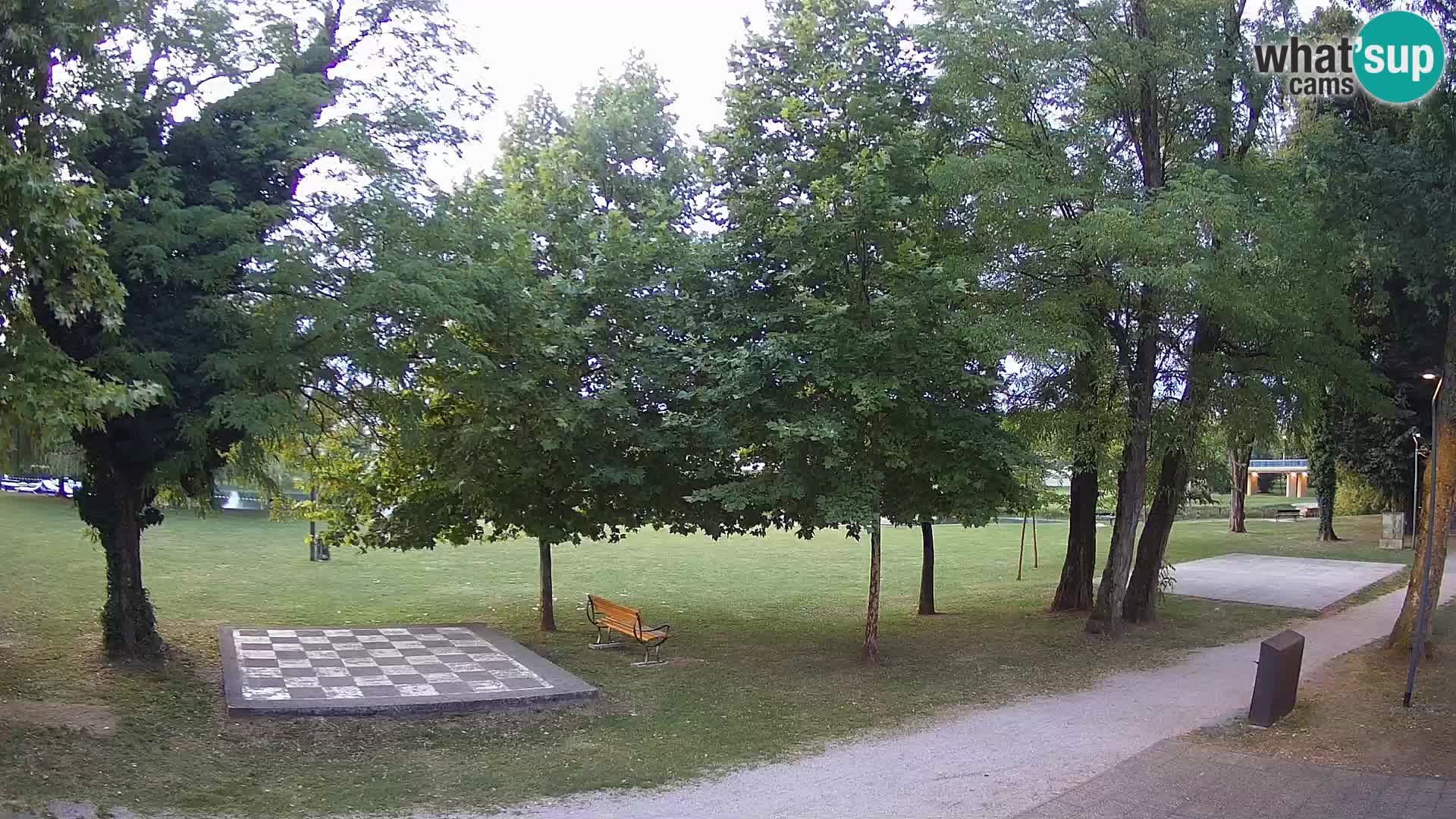 Webcam Karlovac EN DIRECT – Piscine extérieure Foginovo – Korana – Croatie