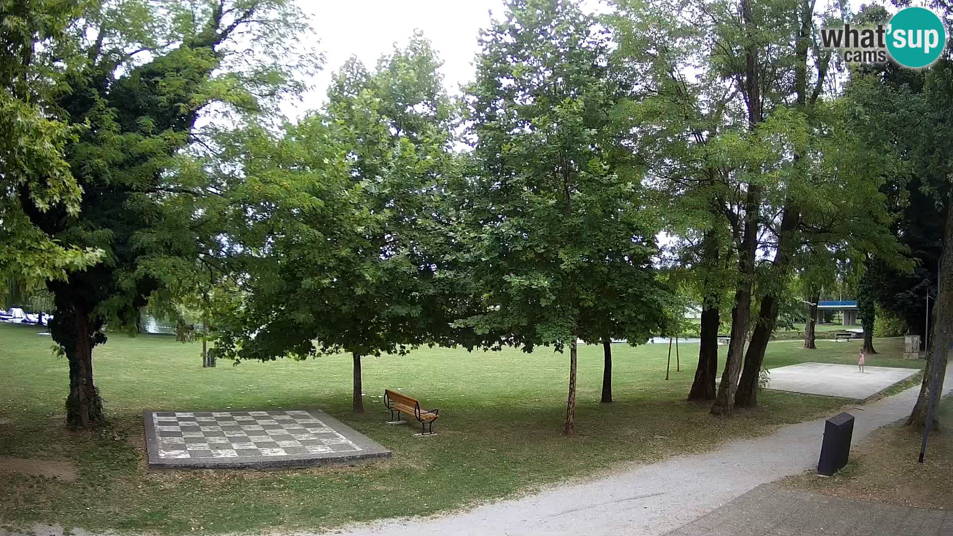 LIVE Karlovac Webcam – Piscina exterior Foginovo – Korana – Croacia