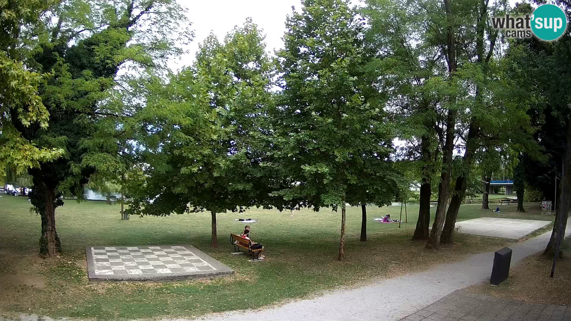 LIVE Karlovac Webcam – Piscina exterior Foginovo – Korana – Croacia