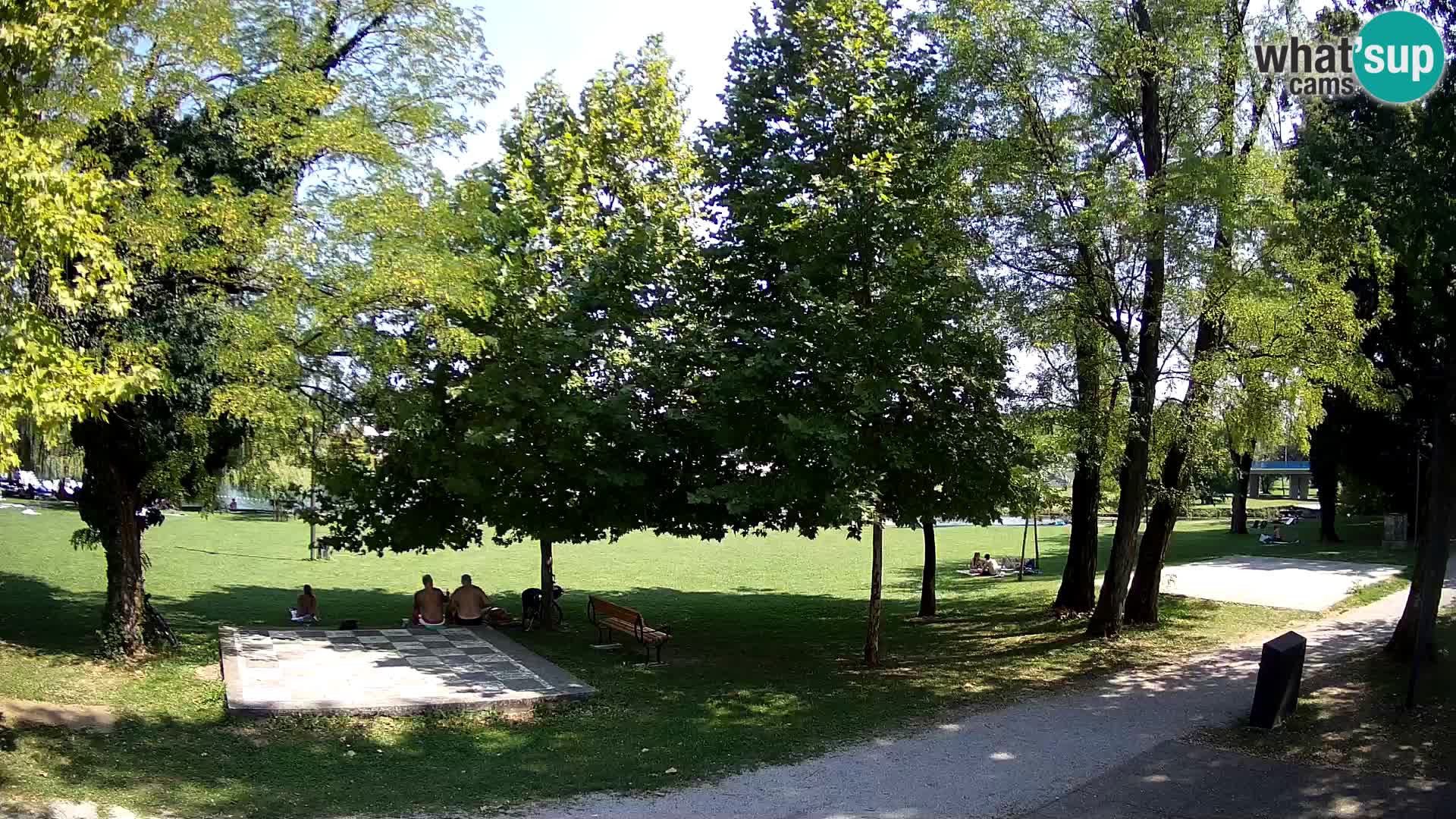 V ŽIVO Spletna kamera Karlovac – mestno kopališče Foginovo – Korana – Hrvaška