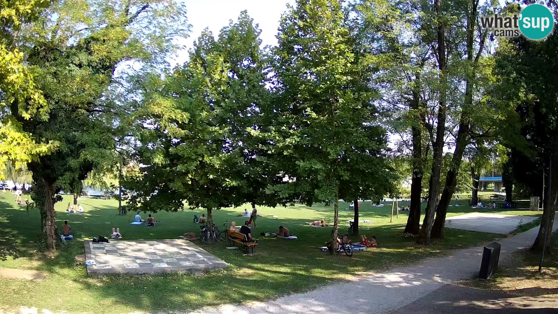 V ŽIVO Spletna kamera Karlovac – mestno kopališče Foginovo – Korana – Hrvaška