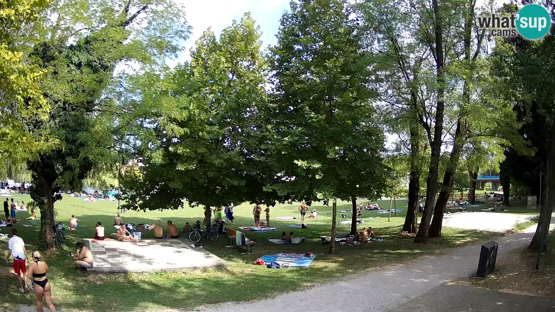 LIVE Karlovac Webcam – Piscina exterior Foginovo – Korana – Croacia