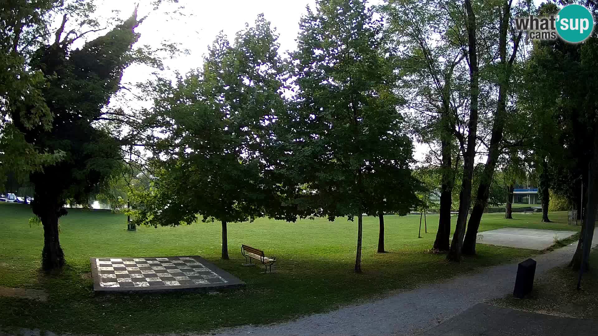 Webcam Karlovac EN DIRECT – Piscine extérieure Foginovo – Korana – Croatie