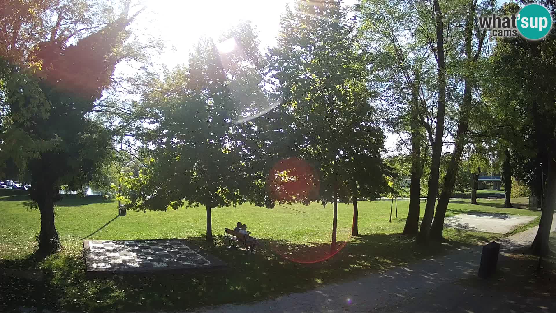 V ŽIVO Spletna kamera Karlovac – mestno kopališče Foginovo – Korana – Hrvaška