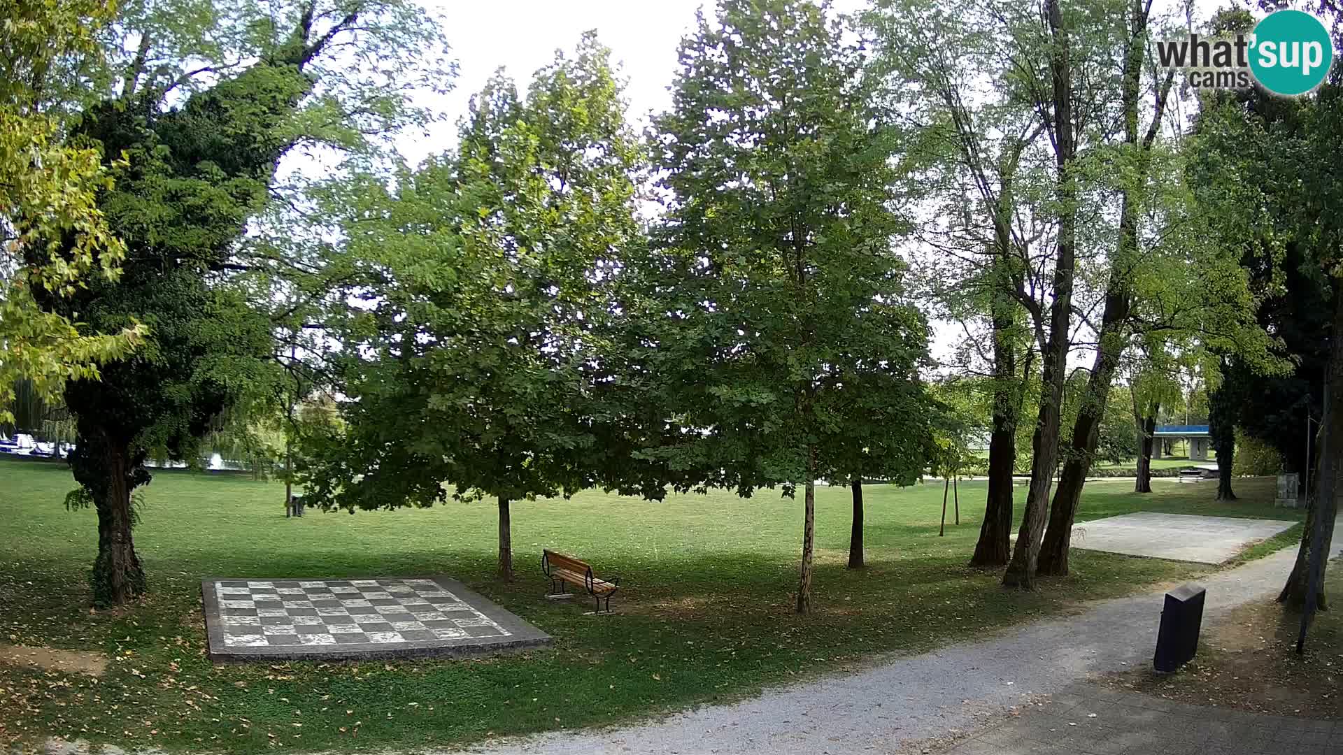Webcam Karlovac EN DIRECT – Piscine extérieure Foginovo – Korana – Croatie