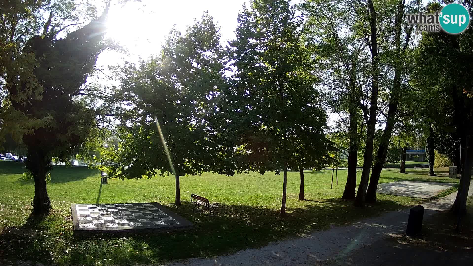 Webcam Karlovac EN DIRECT – Piscine extérieure Foginovo – Korana – Croatie