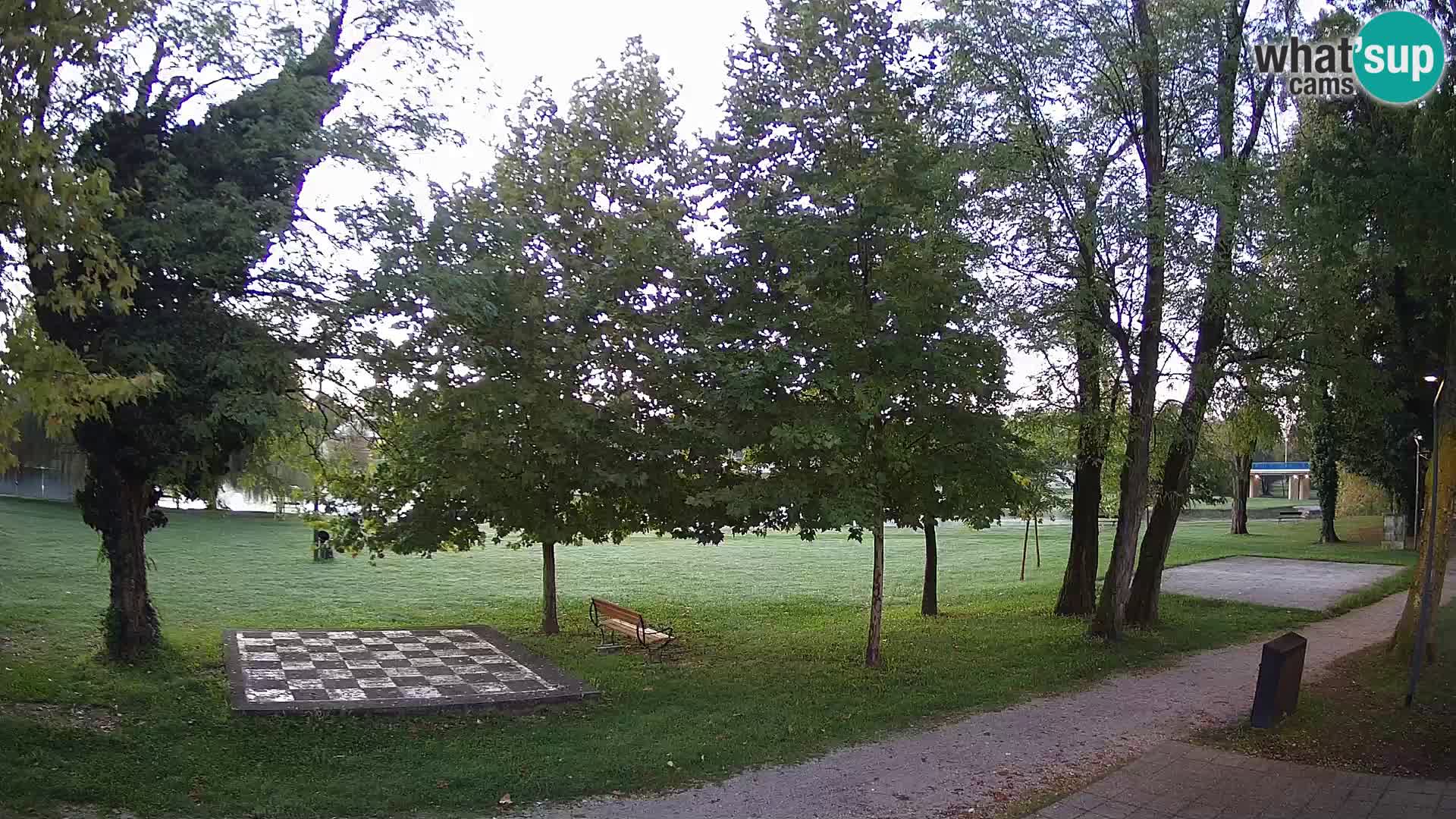 Webcam Karlovac EN DIRECT – Piscine extérieure Foginovo – Korana – Croatie