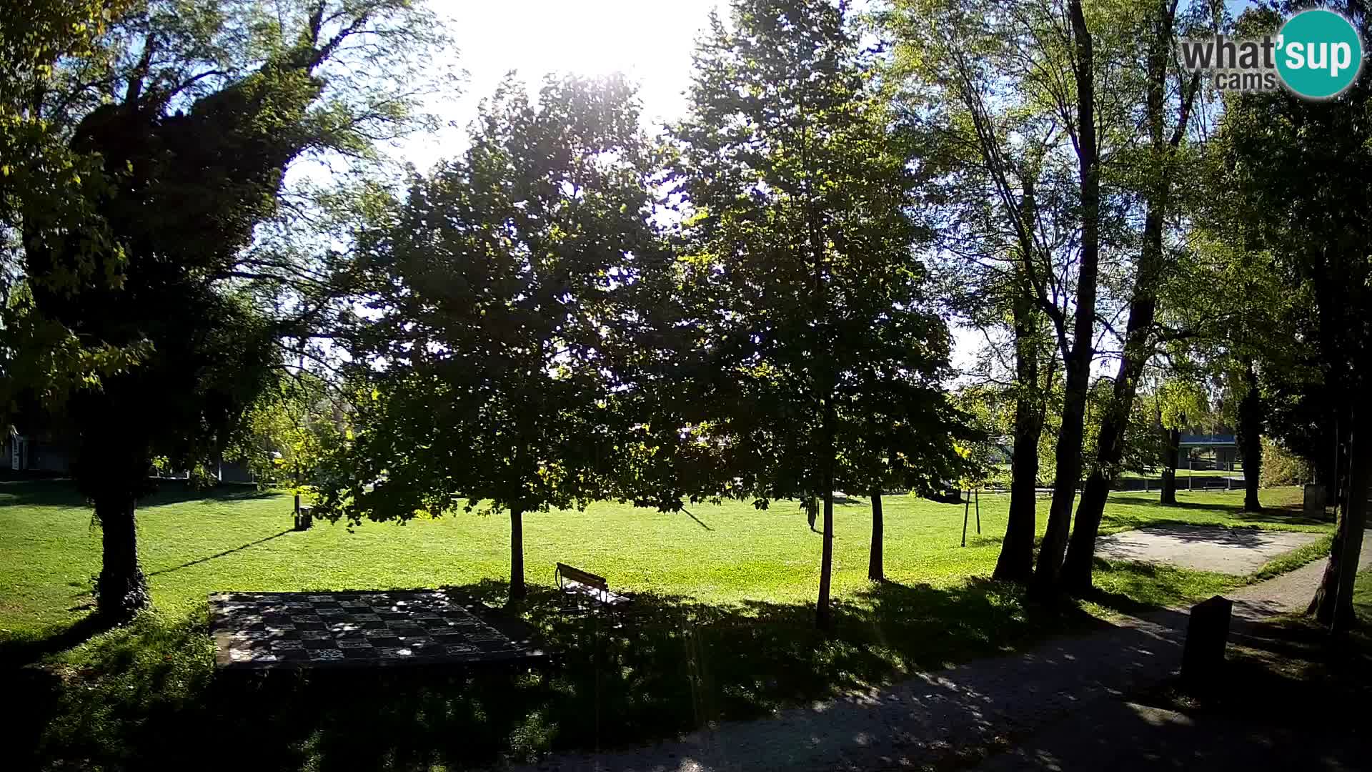 Webcam Karlovac EN DIRECT – Piscine extérieure Foginovo – Korana – Croatie