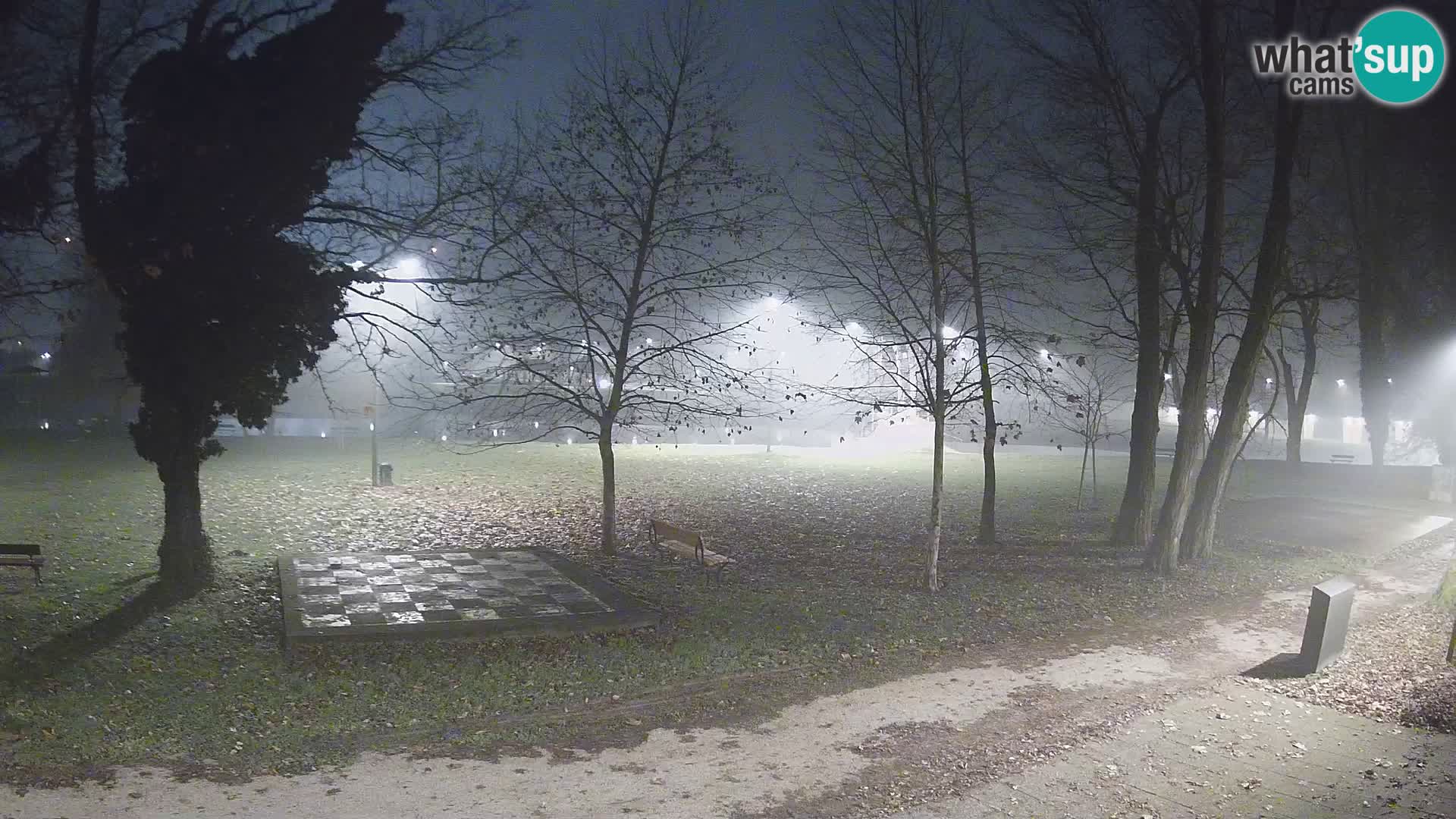 V ŽIVO Spletna kamera Karlovac – mestno kopališče Foginovo – Korana – Hrvaška