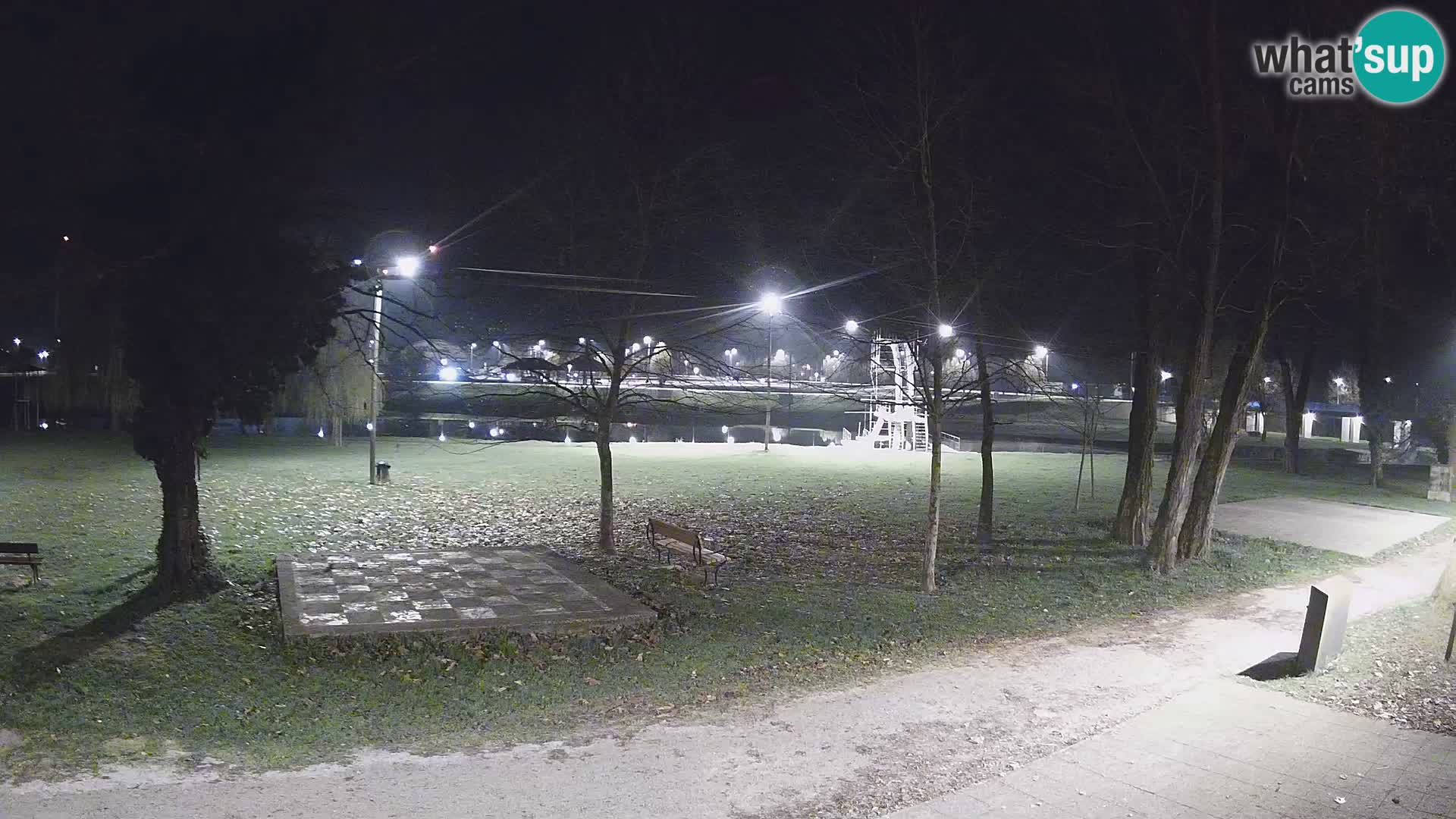 Webcam Karlovac EN DIRECT – Piscine extérieure Foginovo – Korana – Croatie