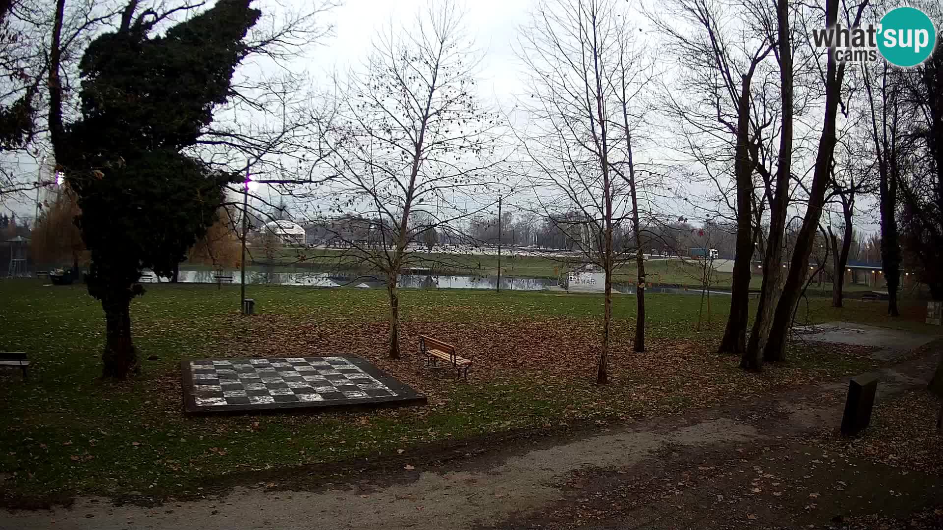 Webcam Karlovac EN DIRECT – Piscine extérieure Foginovo – Korana – Croatie