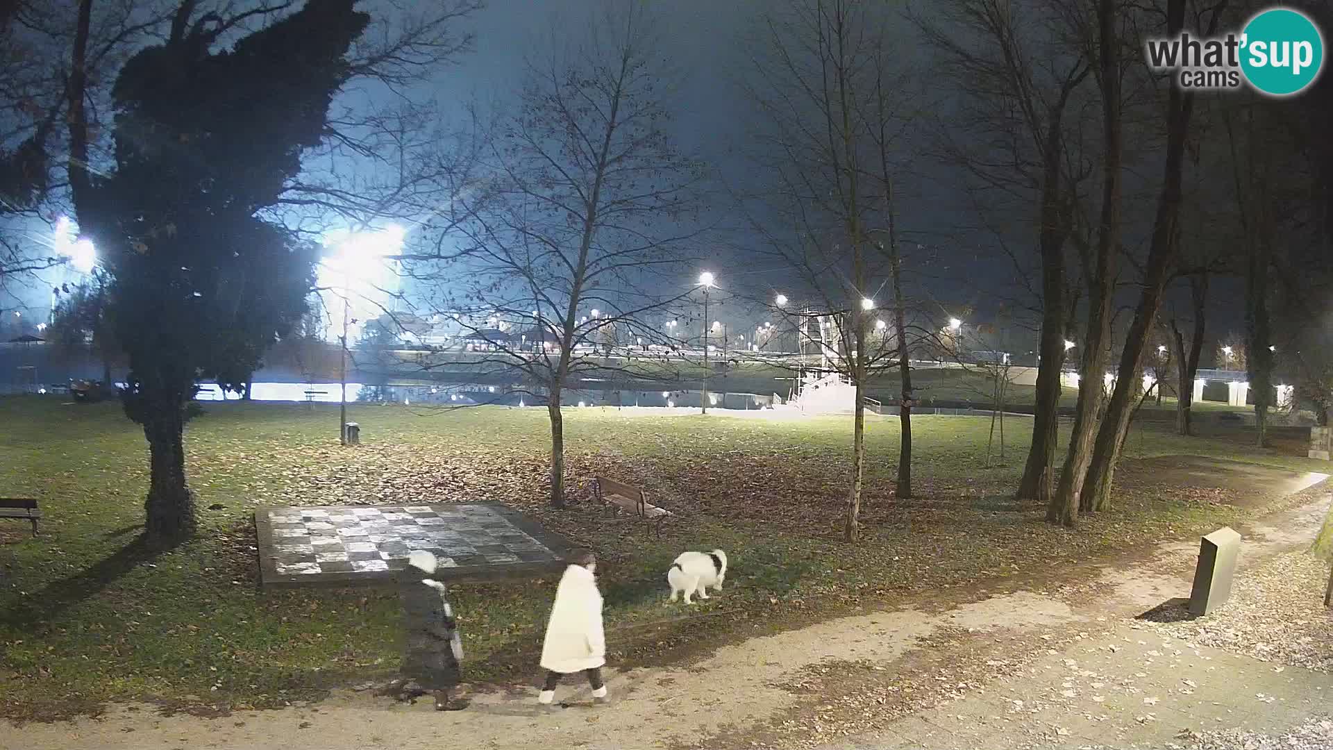 LIVE Karlovac Webcam – Piscina exterior Foginovo – Korana – Croacia