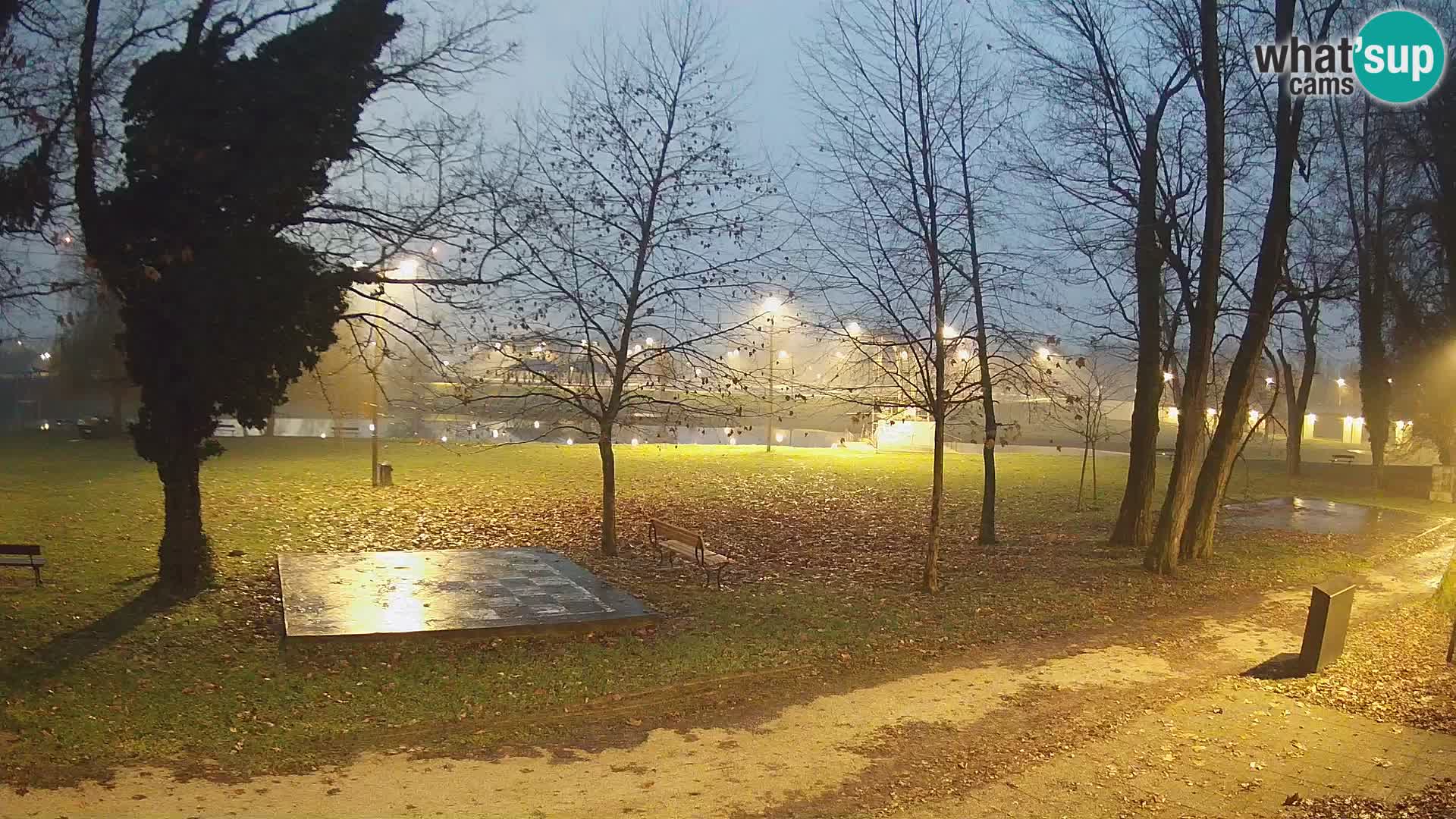 V ŽIVO Spletna kamera Karlovac – mestno kopališče Foginovo – Korana – Hrvaška