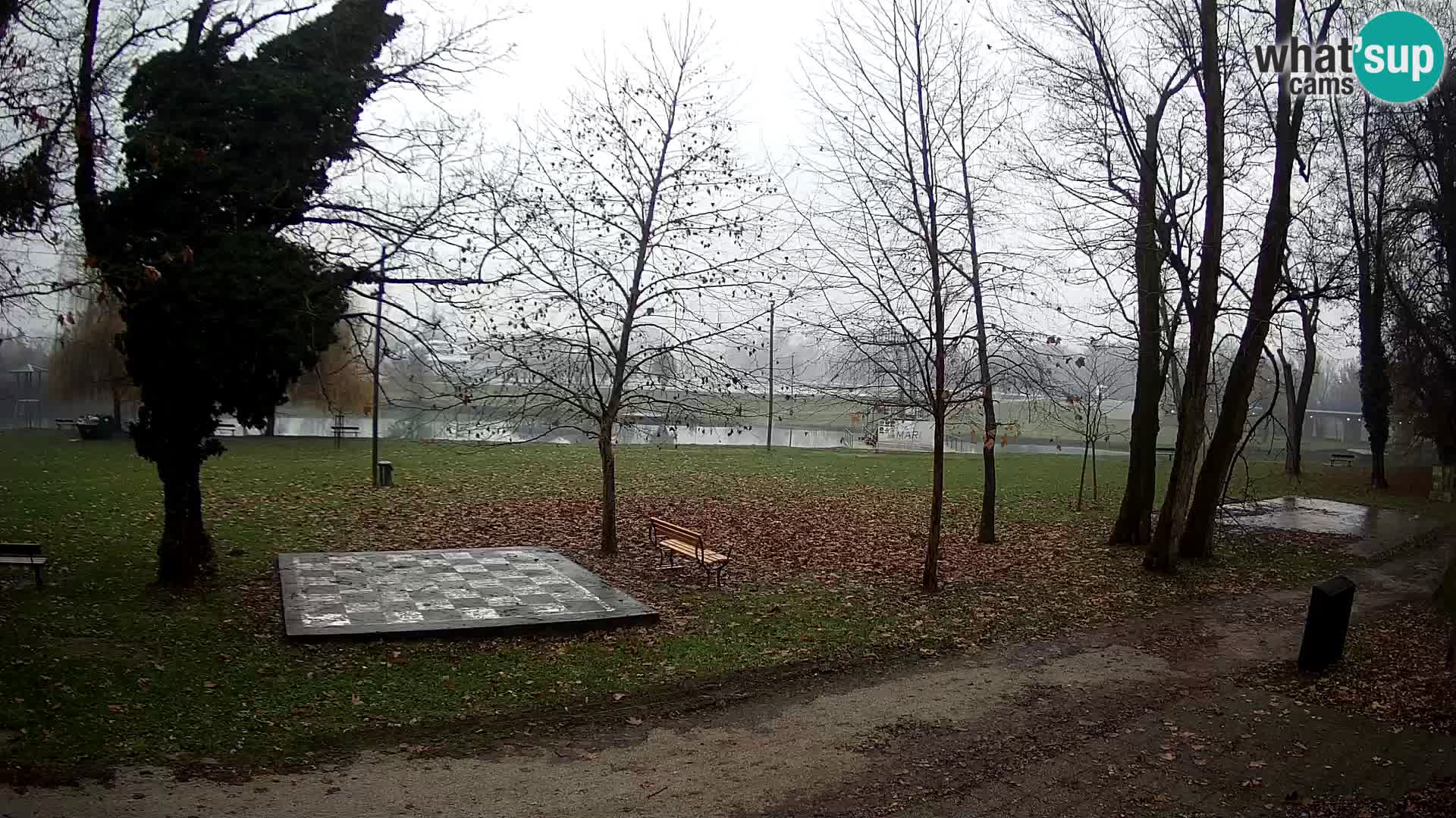 V ŽIVO Spletna kamera Karlovac – mestno kopališče Foginovo – Korana – Hrvaška