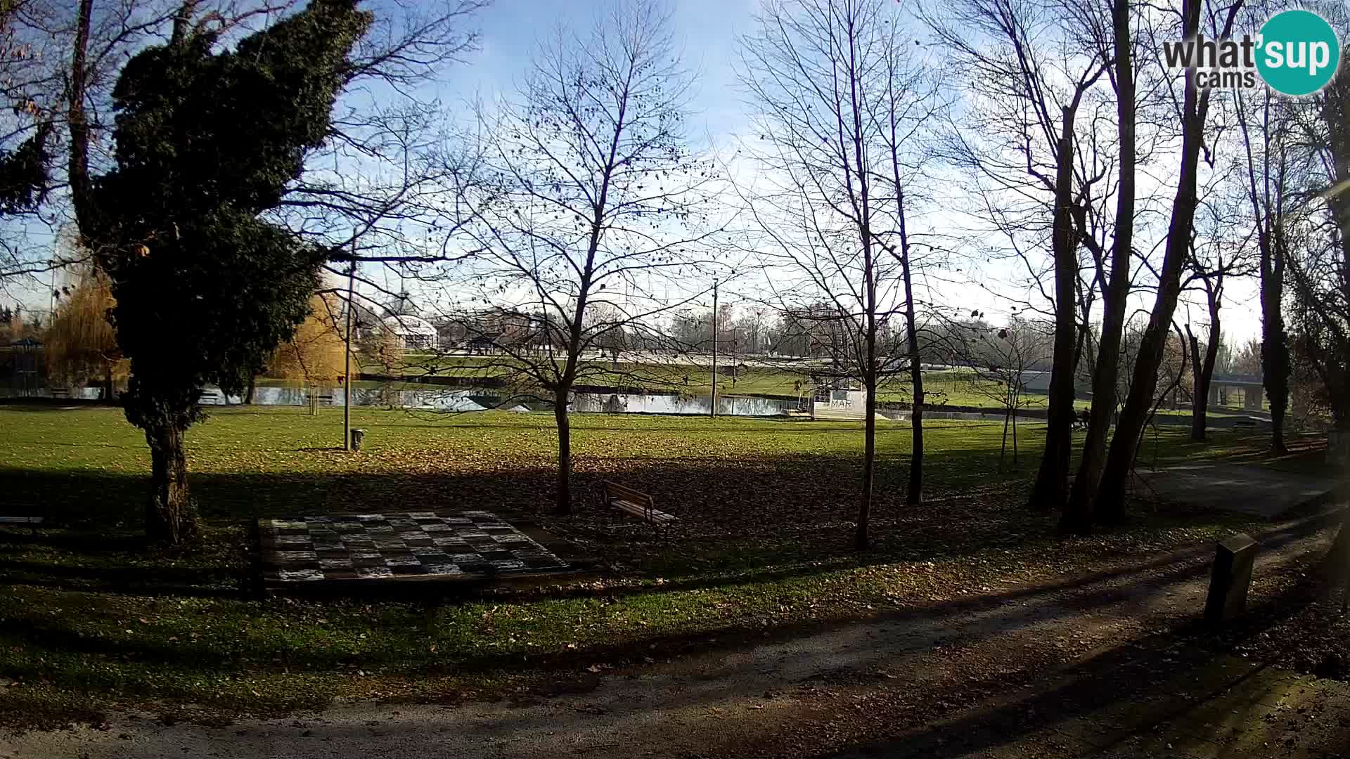 Webcam Karlovac EN DIRECT – Piscine extérieure Foginovo – Korana – Croatie