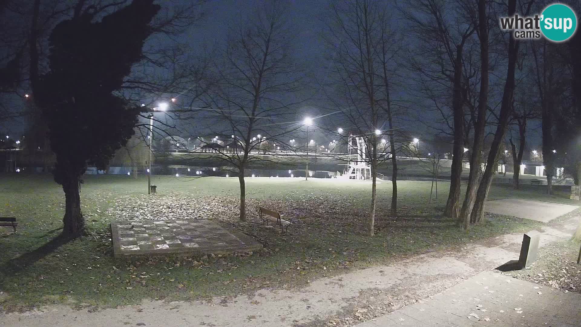 Webcam Karlovac EN DIRECT – Piscine extérieure Foginovo – Korana – Croatie