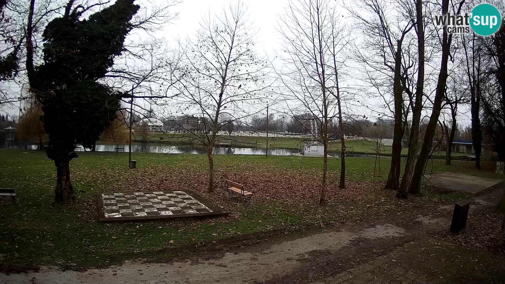 V ŽIVO Spletna kamera Karlovac – mestno kopališče Foginovo – Korana – Hrvaška