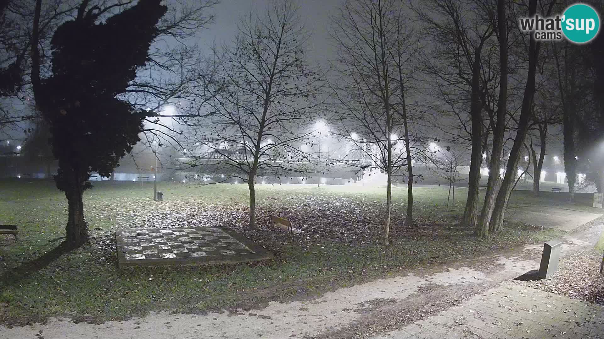 V ŽIVO Spletna kamera Karlovac – mestno kopališče Foginovo – Korana – Hrvaška