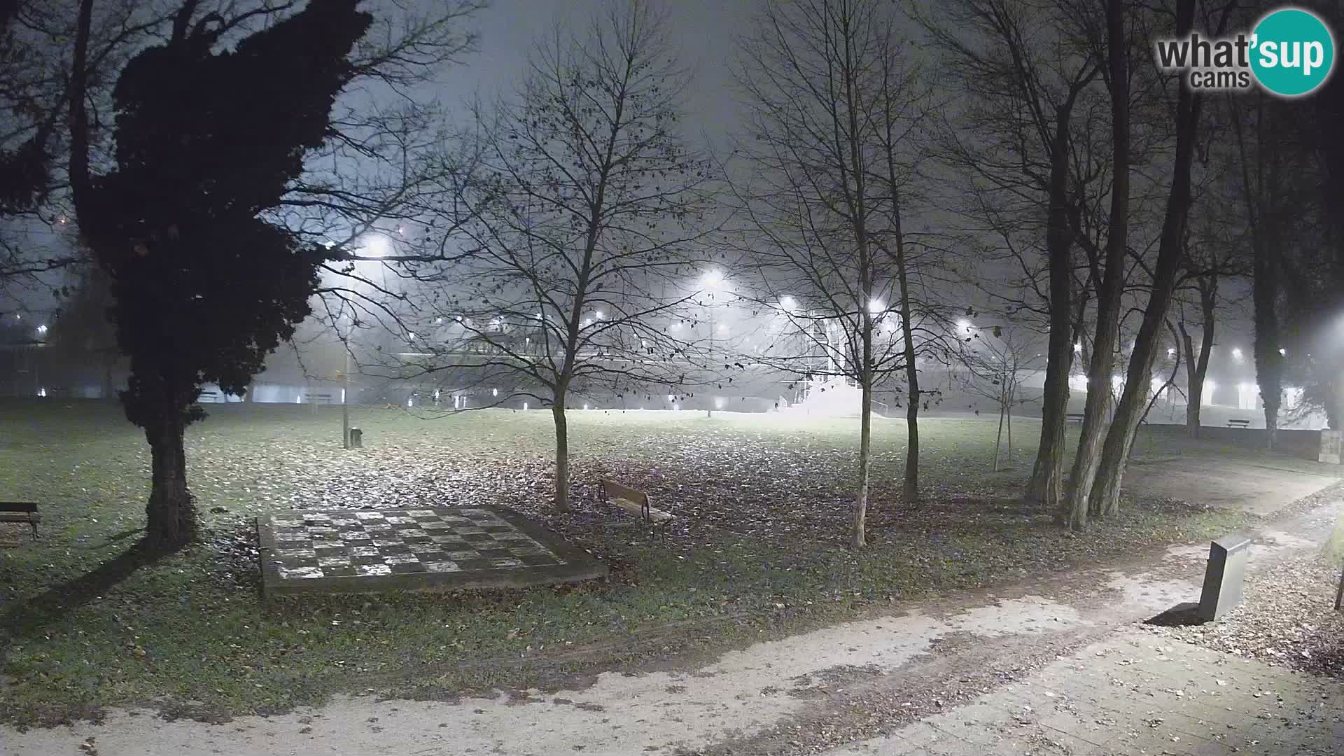 V ŽIVO Spletna kamera Karlovac – mestno kopališče Foginovo – Korana – Hrvaška